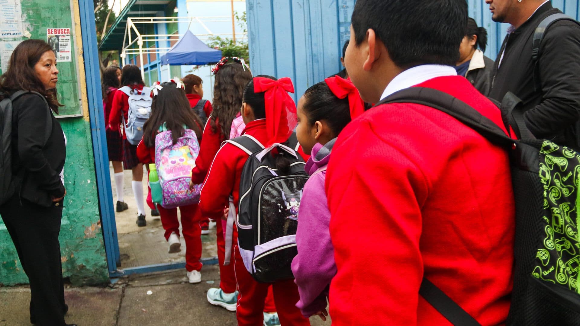 CDMX Se Une al Debate Sobre Uso de Celulares en Escuelas