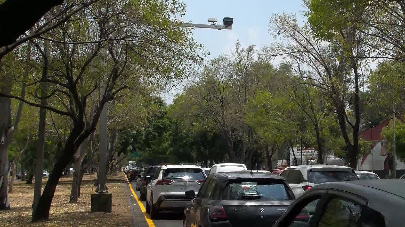 Instalan Señalización de Radar de Fotomultas en Lázaro Cárdenas, en Guadalajara
