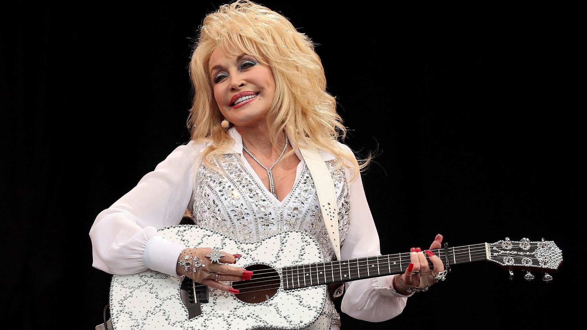 Muere Dolly Parton, Autora de ‘Jolene’ y ‘I Will Always Love You’; Familia Confirma la Noticia