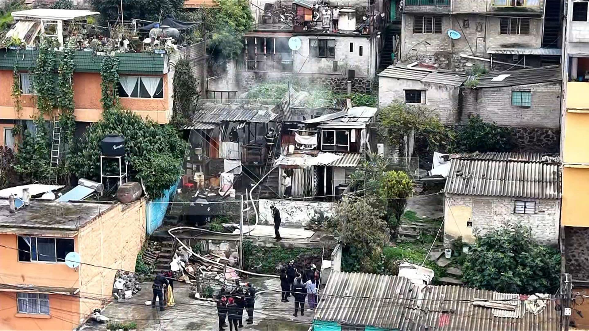 'Tronaba Todo': Incendio Deja en Cenizas Vivienda en Álvaro Obregón, CDMX