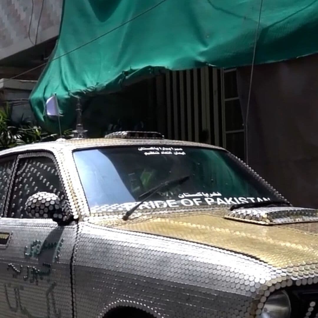 Cubre con Monedas la Carrocería de su Auto
