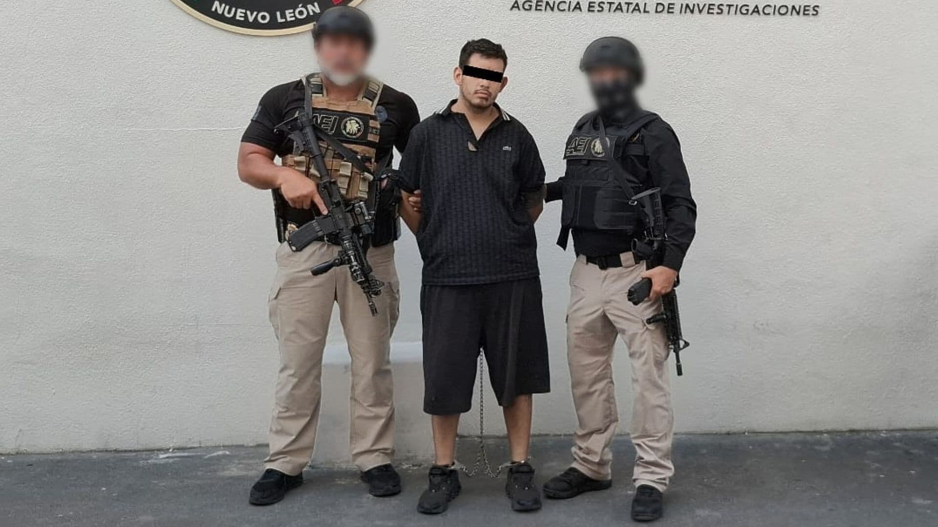 Internan en Penal a Joven que Asesinó a sus Padres en Monterrey, NL