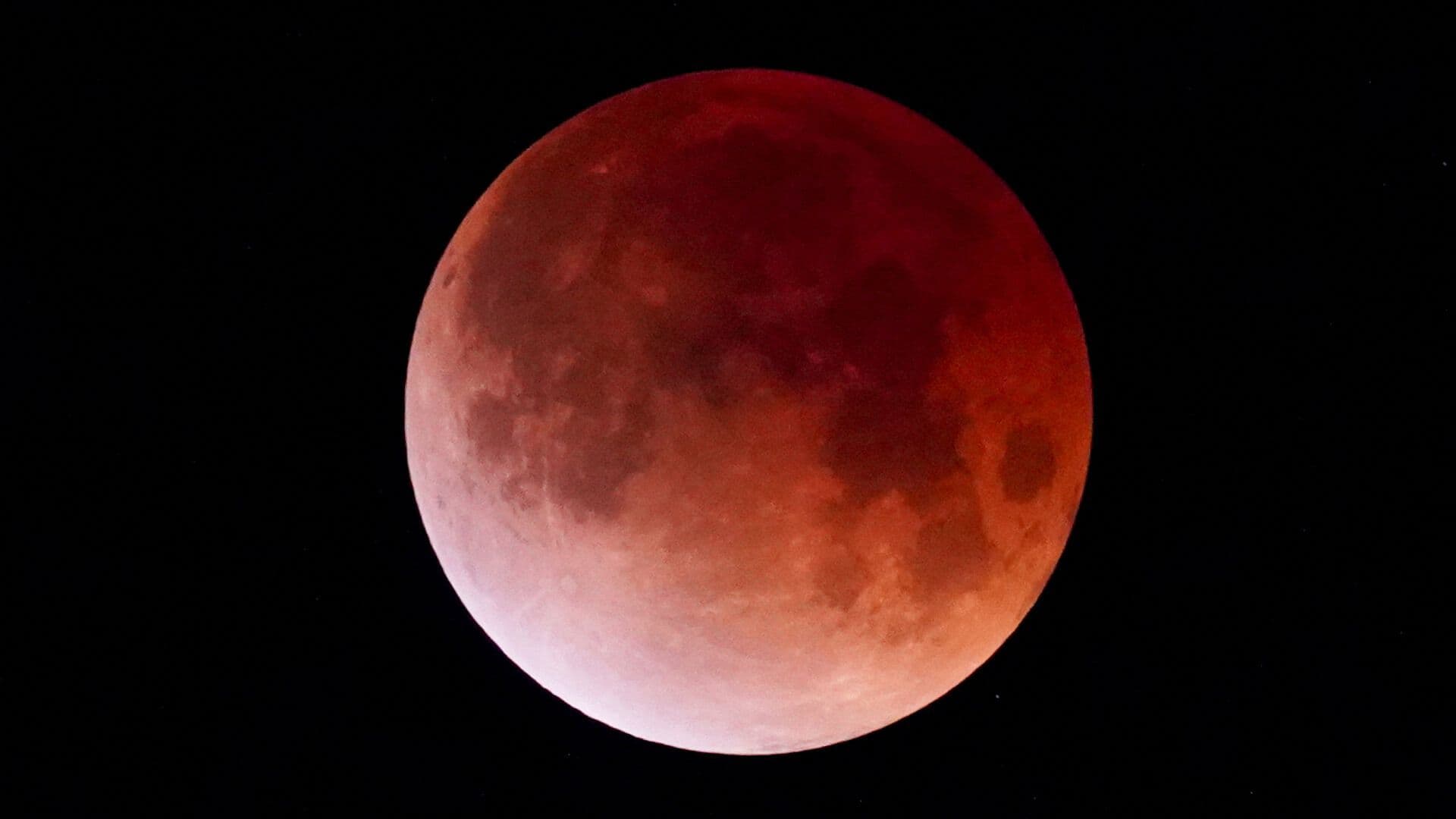 ‘Luna de Sangre’ se Podrá Ver en Todo México Este Jueves