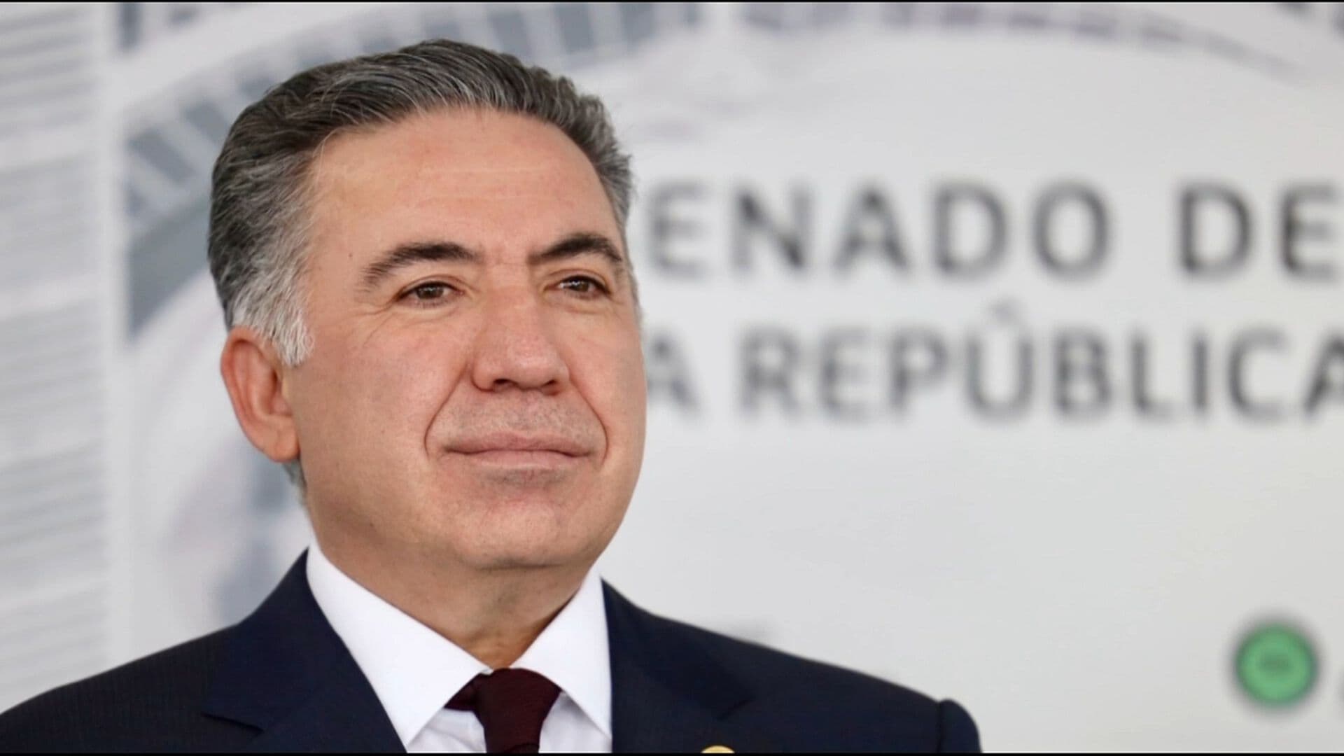 Senador Enrique Inzunza Anuncia su Separación del Grupo Parlamentario de Morena