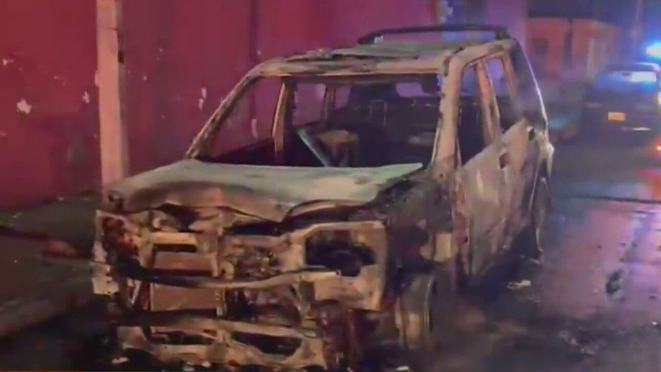 Se Incendia Carro en Monterrey: No Hay Heridos