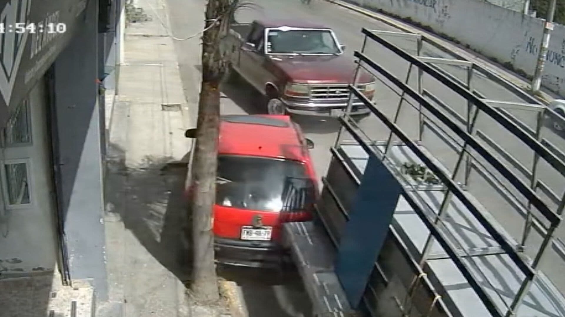Accidente Camioneta Camino San Jerónimo Caleras Puebla Madre e Hija se Salvan