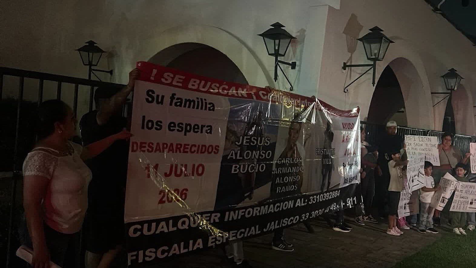 Exigen la Localización de 3 Jaliscienses Desaparecidos en Morelia, Michoacán