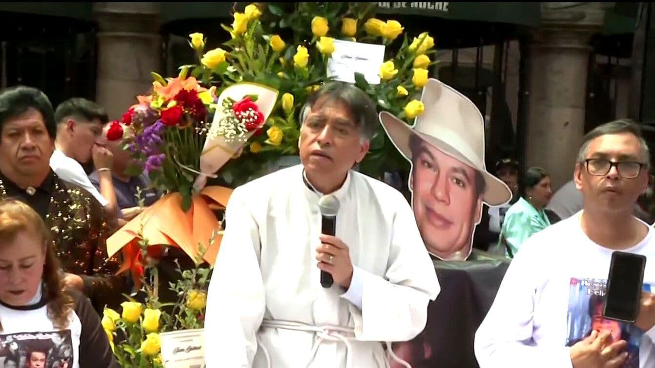 Realizan Misa en Memoria de Juan Gabriel en Garibaldi