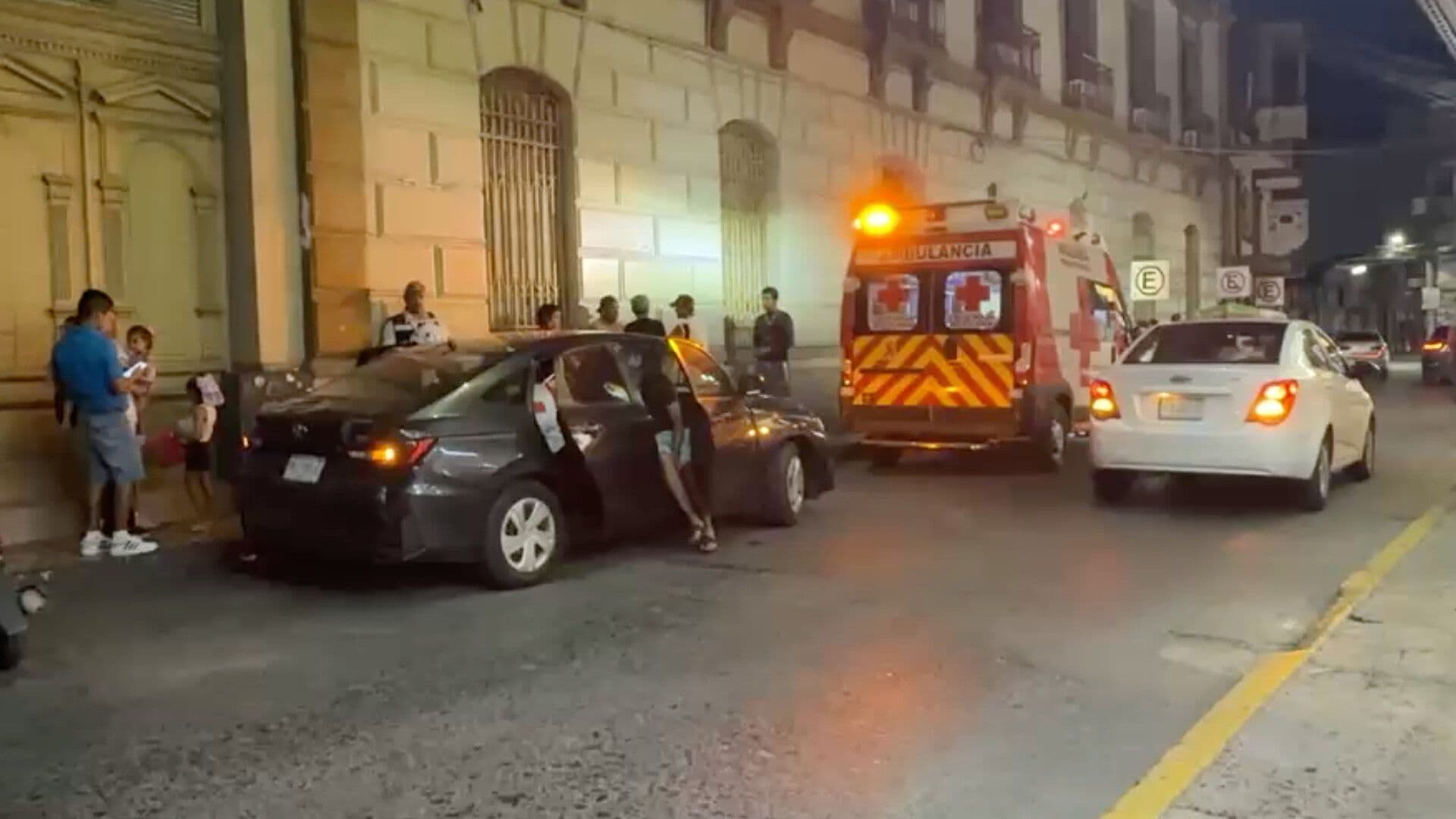 Motociclista se Impacta Contra Vehículo en el Centro de Tuxpan Veracruz