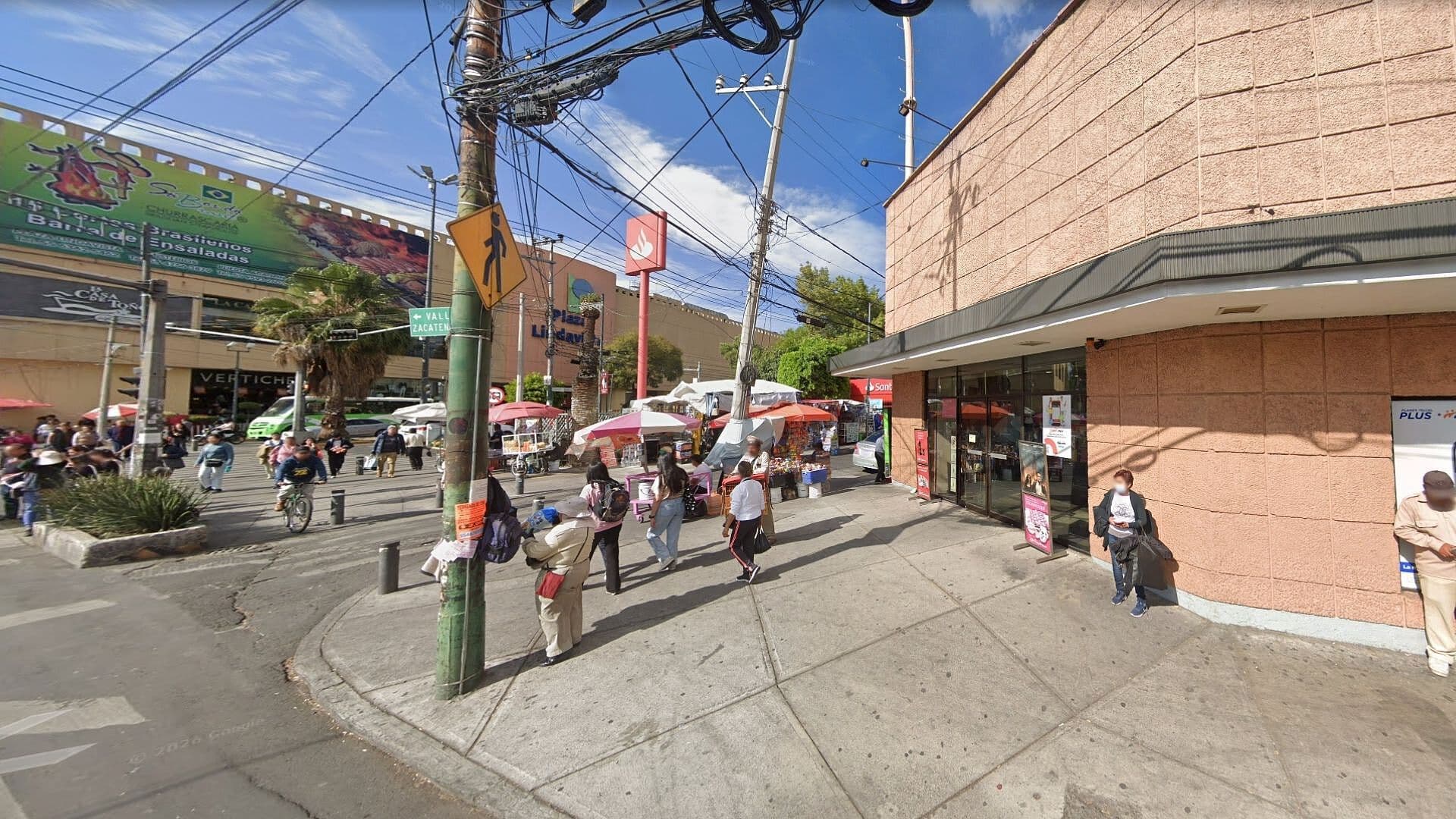 Cinco Sujetos Roban Tienda Comercial y Huyeron en Motocicletas en Lindavista, CDMX