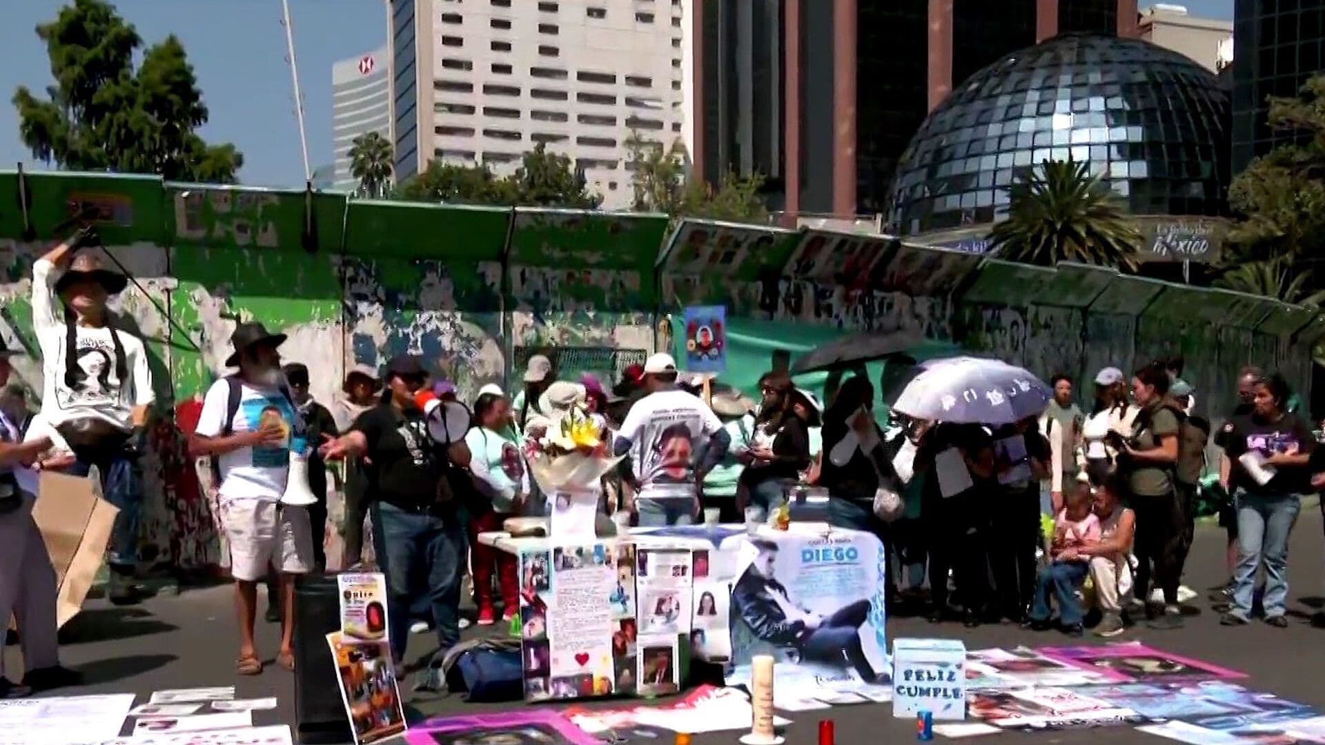 Misa Honra a Más de 135 Mil Personas Desaparecidas en Paseo de la Reforma, CDMX