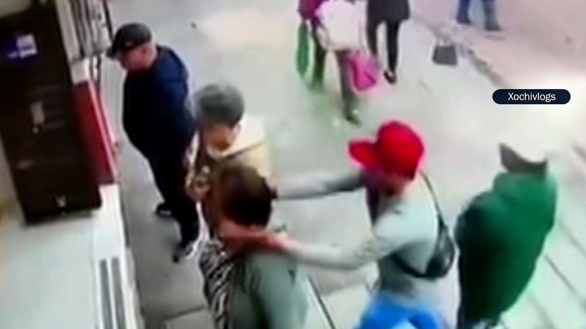 Sujetos Roban Aretes a Adultas Mayores y Escapan en Xochimilco, CDMX