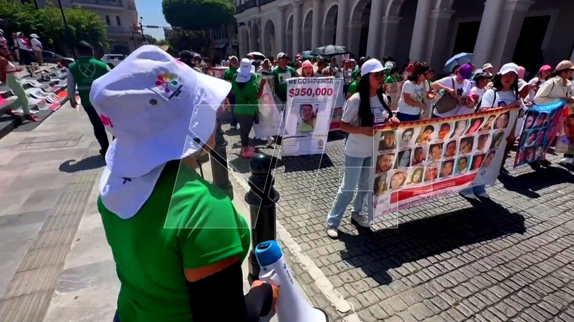 Madres Buscadoras Marchan para Exigir Localización de Desaparecidos en Xalapa, Veracruz