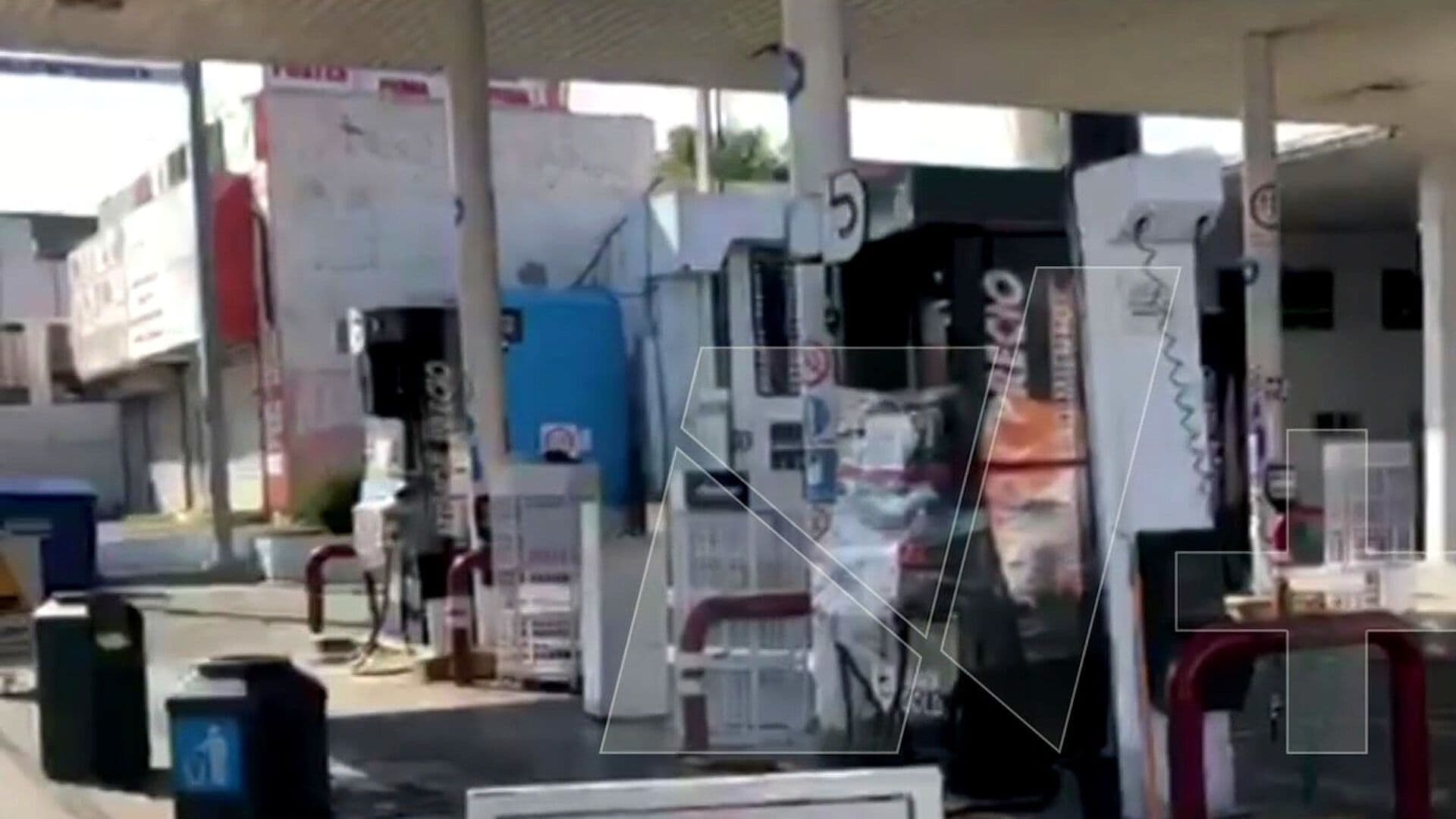 Fuerzas Federales Realizan Operativo en Dos Gasolineras de Black Gold en Chihuahua