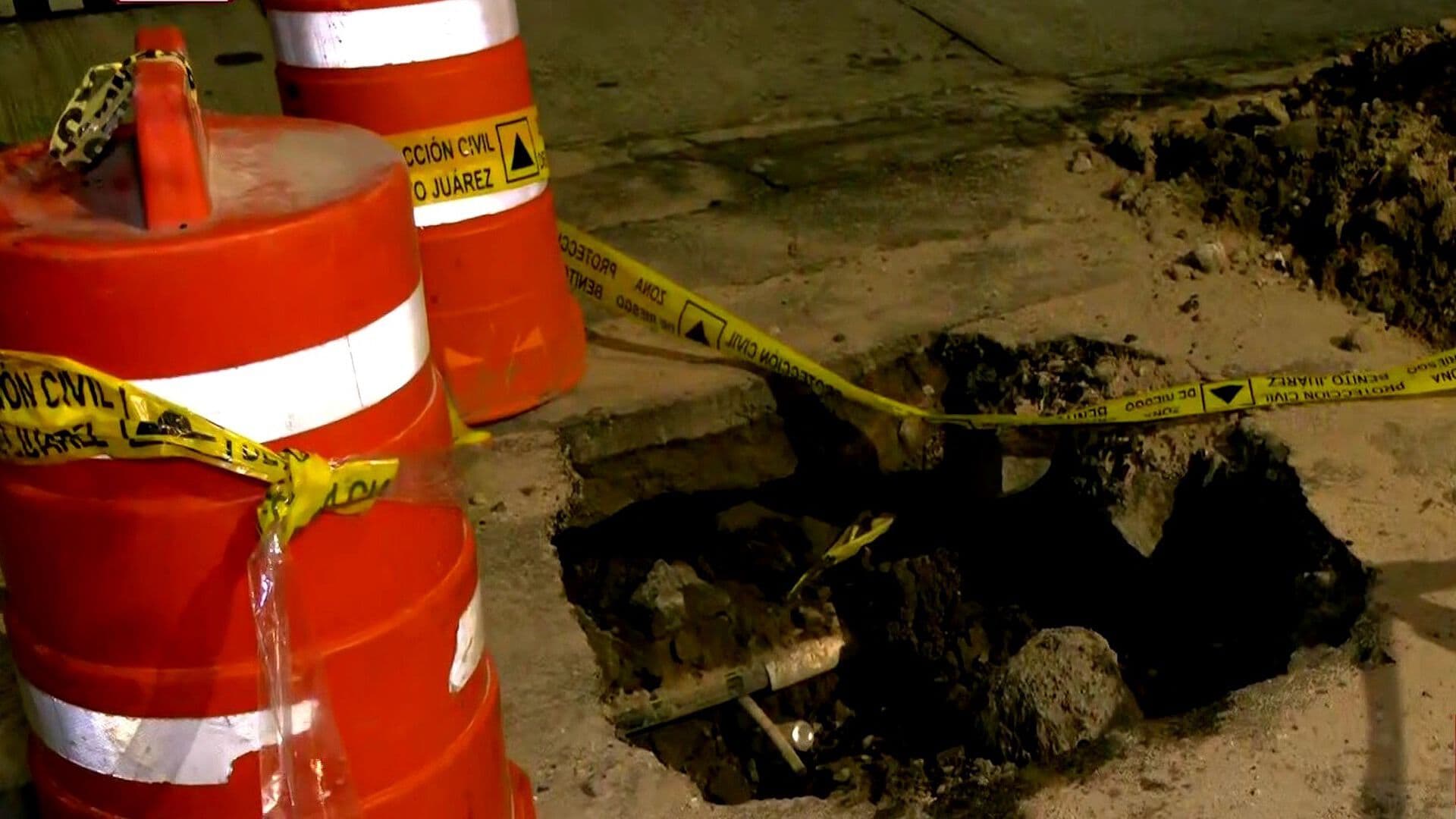 Socavón Obliga a Cerrar Calle 3 en San Pedro de los Pinos en Benito Juárez, CDMX
