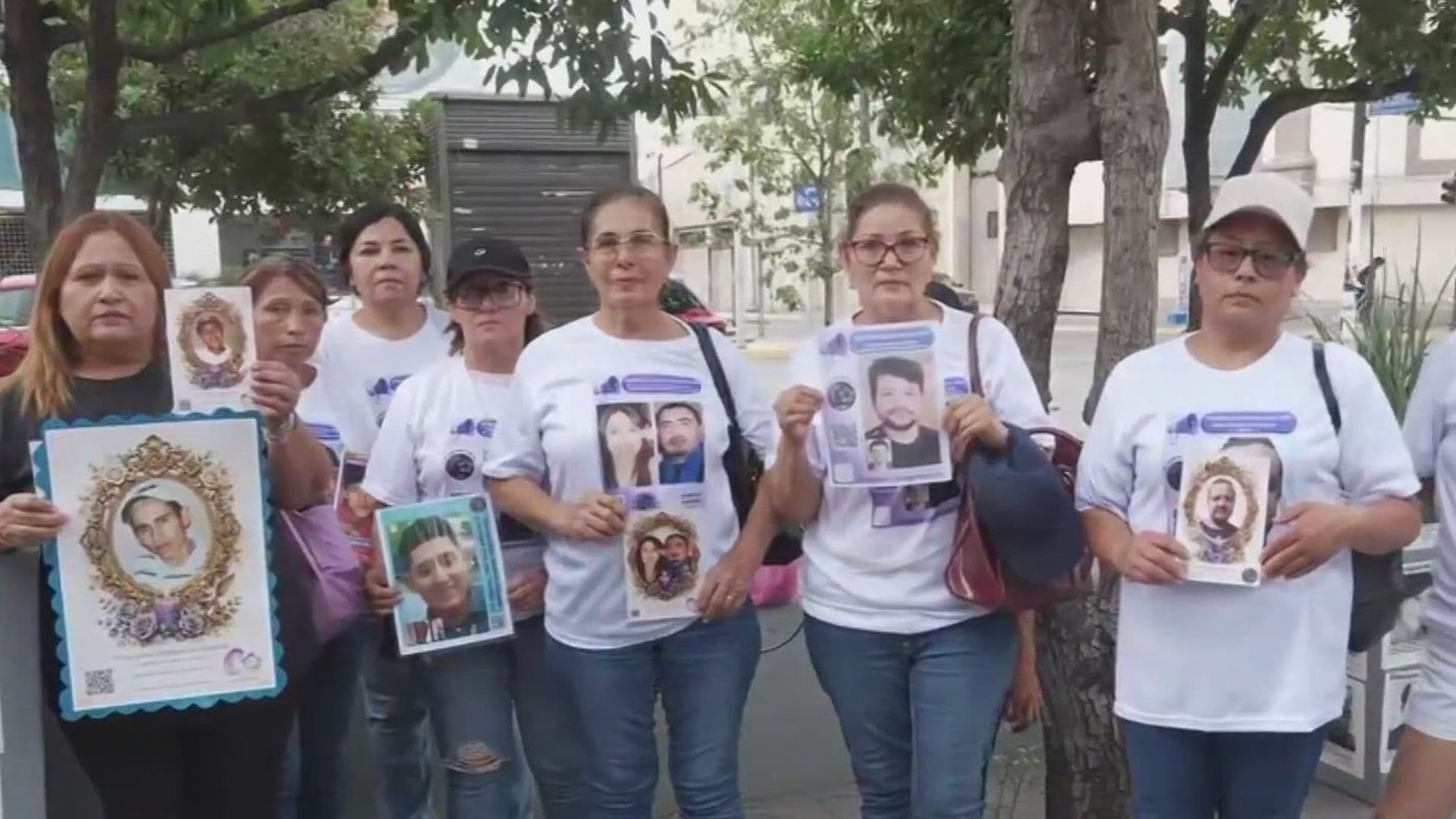 Participan Colectivos en Velada por Desaparecidos en Monterrey, Nuevo León