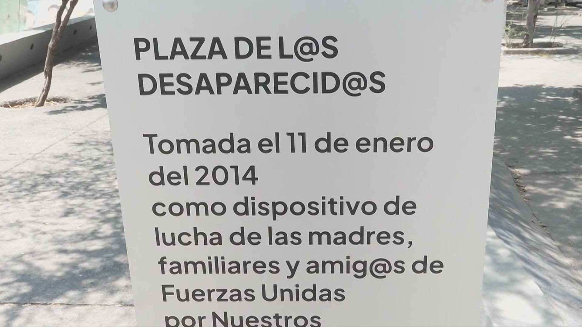 Colocan Memorial en Plaza de los Desaparecidos en Centro de Monterrey