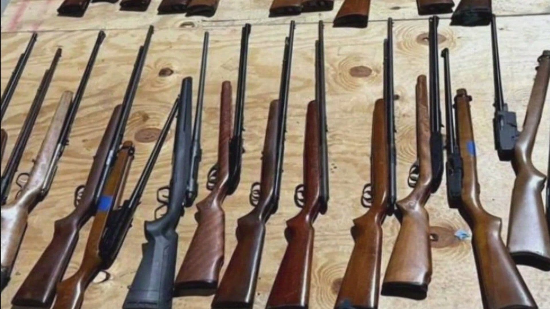 Decomisan Arsenal; Hay Tres Detenidos en Sabinas Hidalgo, NL