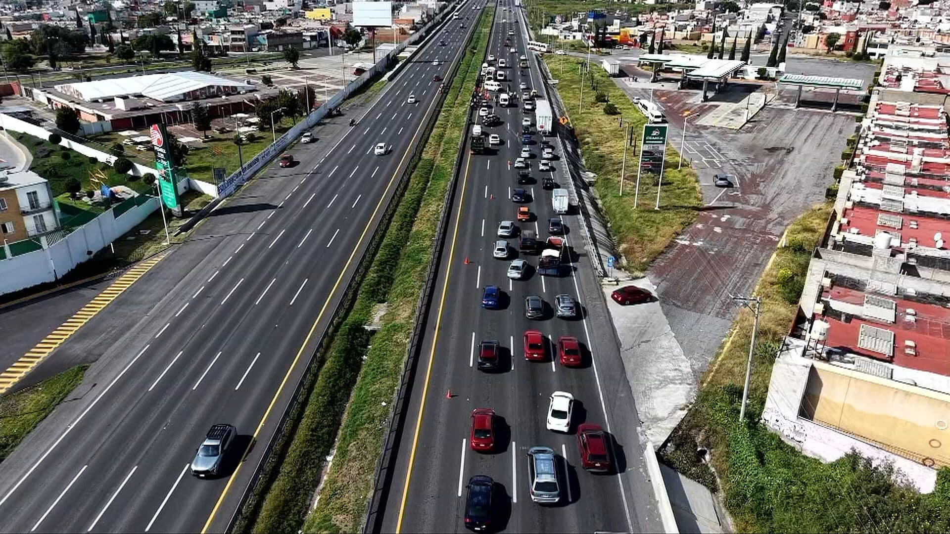 Así se ve el Tráfico en la México-Pachuca Desde el Aire tras Volcadura de Combi