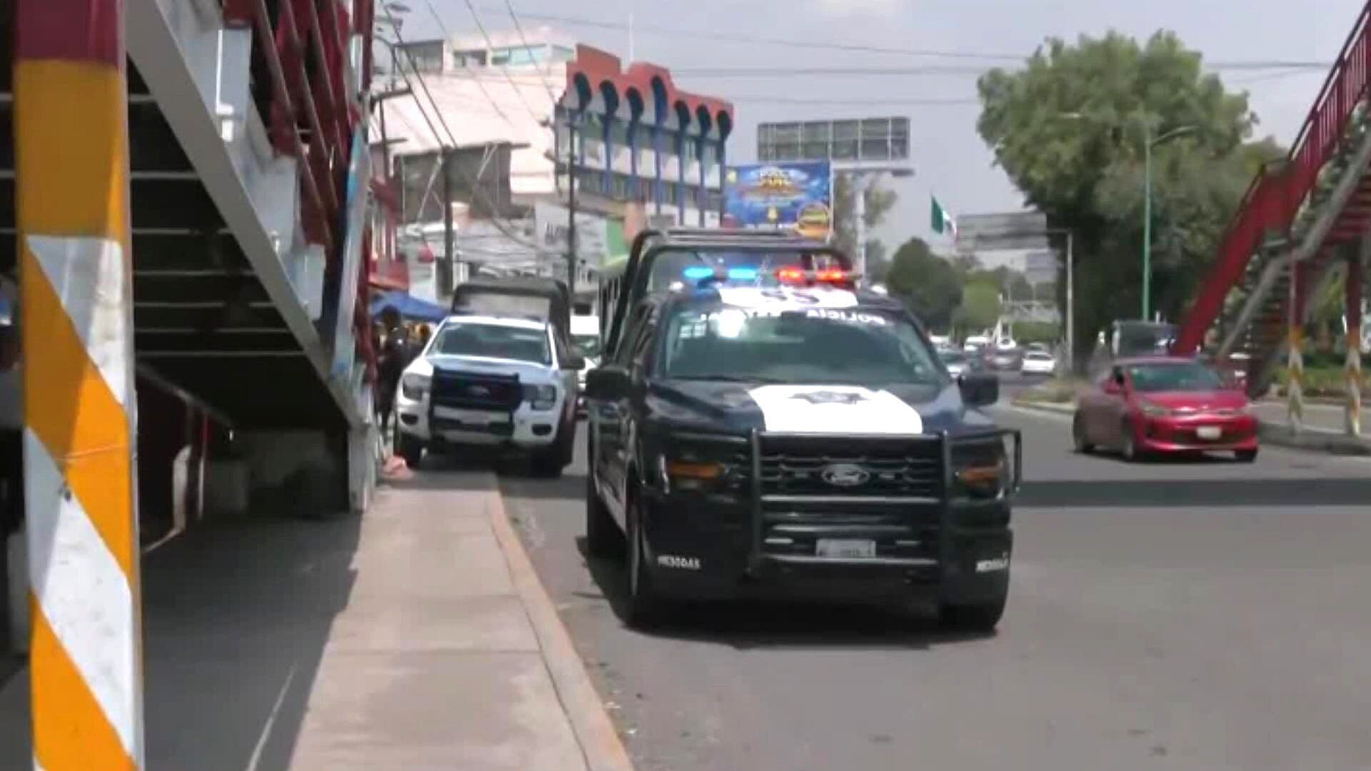 Adulto Mayor Muere tras Sentirse Mal al Subir un Puente Peatonal en Atizapán