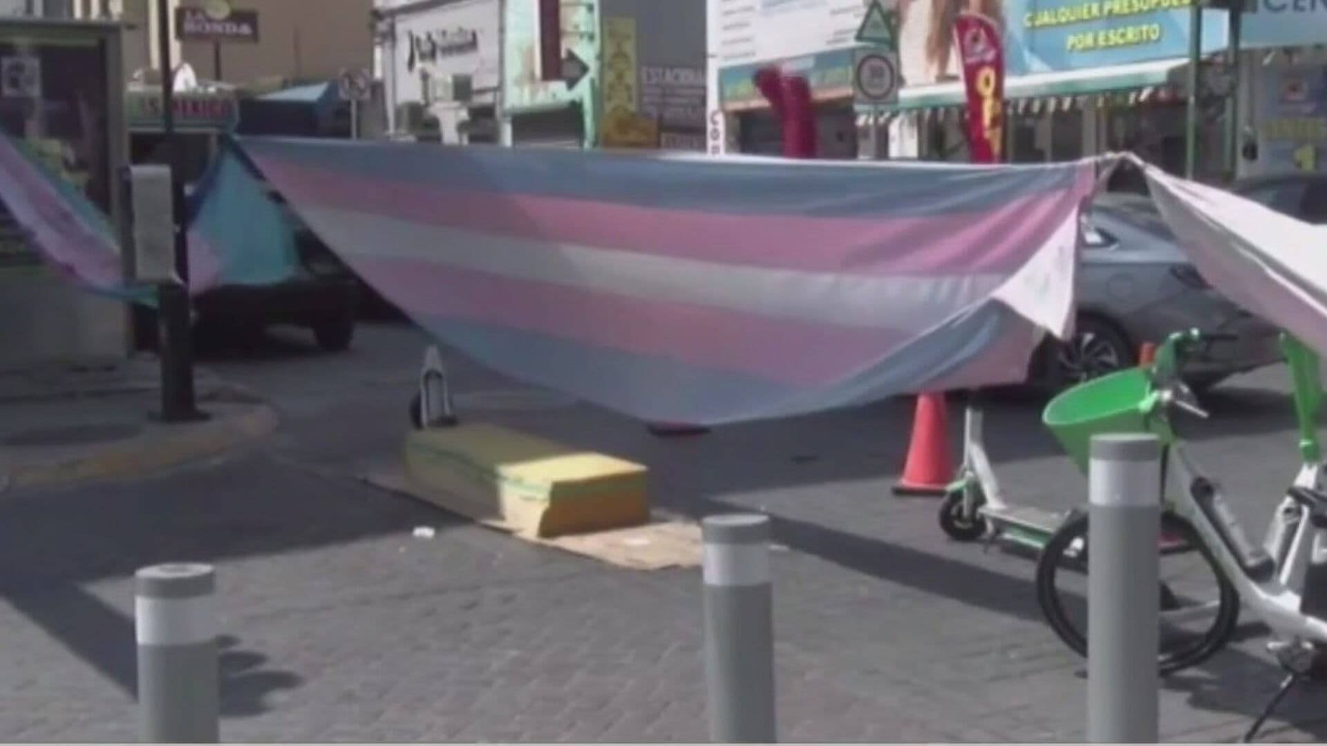 Bloque Grupo Trans en Calle Matamoros en Monterrey, NL