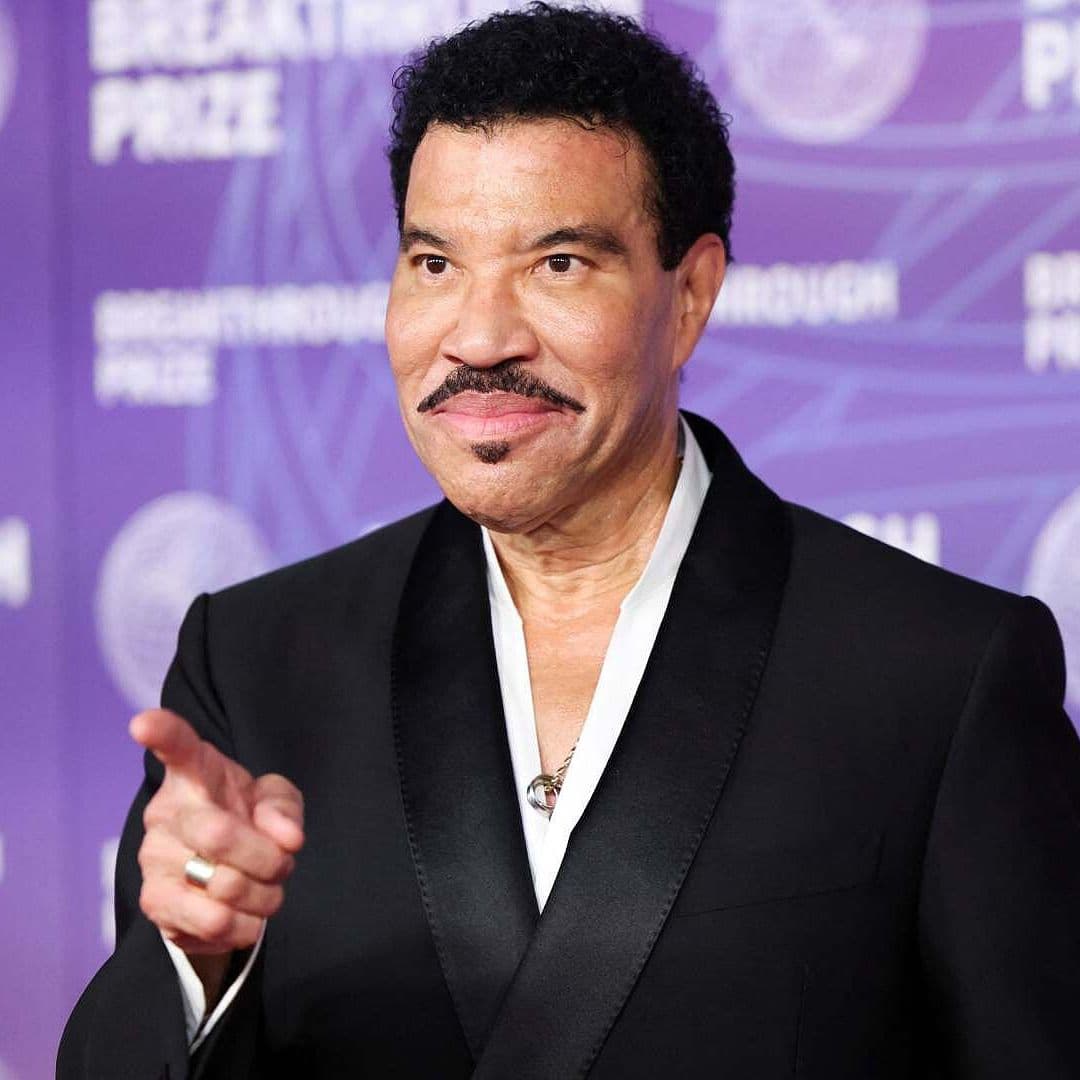 Lionel Richie es Hospitalizado en Cuidados Intensivos tras Presentación en Missouri