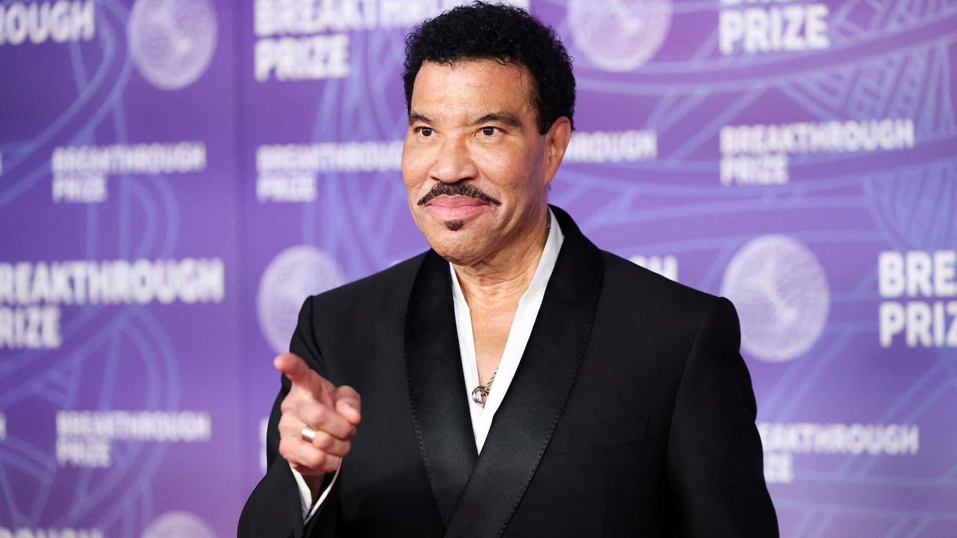 Lionel Richie es Hospitalizado en Cuidados Intensivos tras Presentación en Missouri