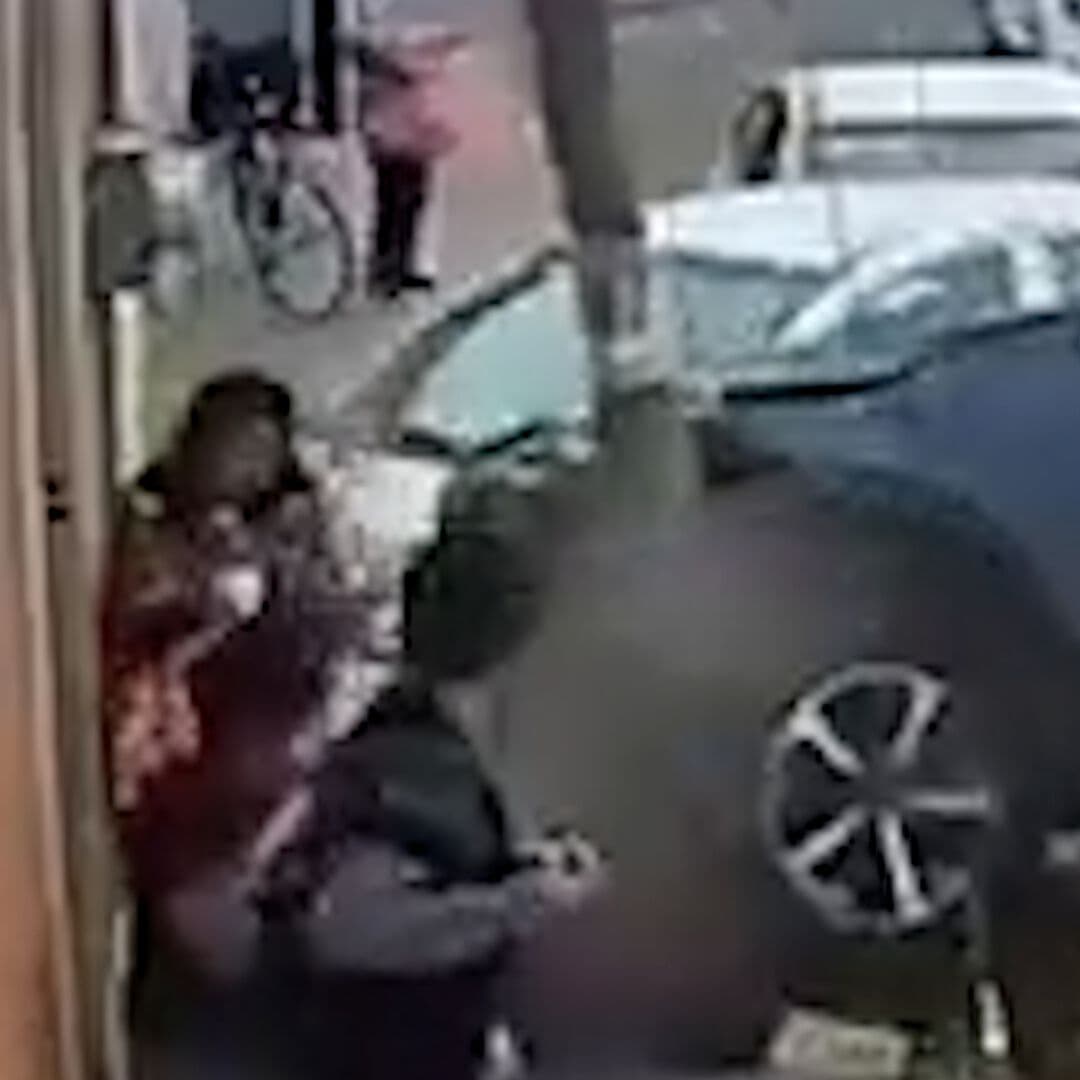 Camioneta a Punto de Atropellar a una Mujer y sus Tres Hijos en Cholula