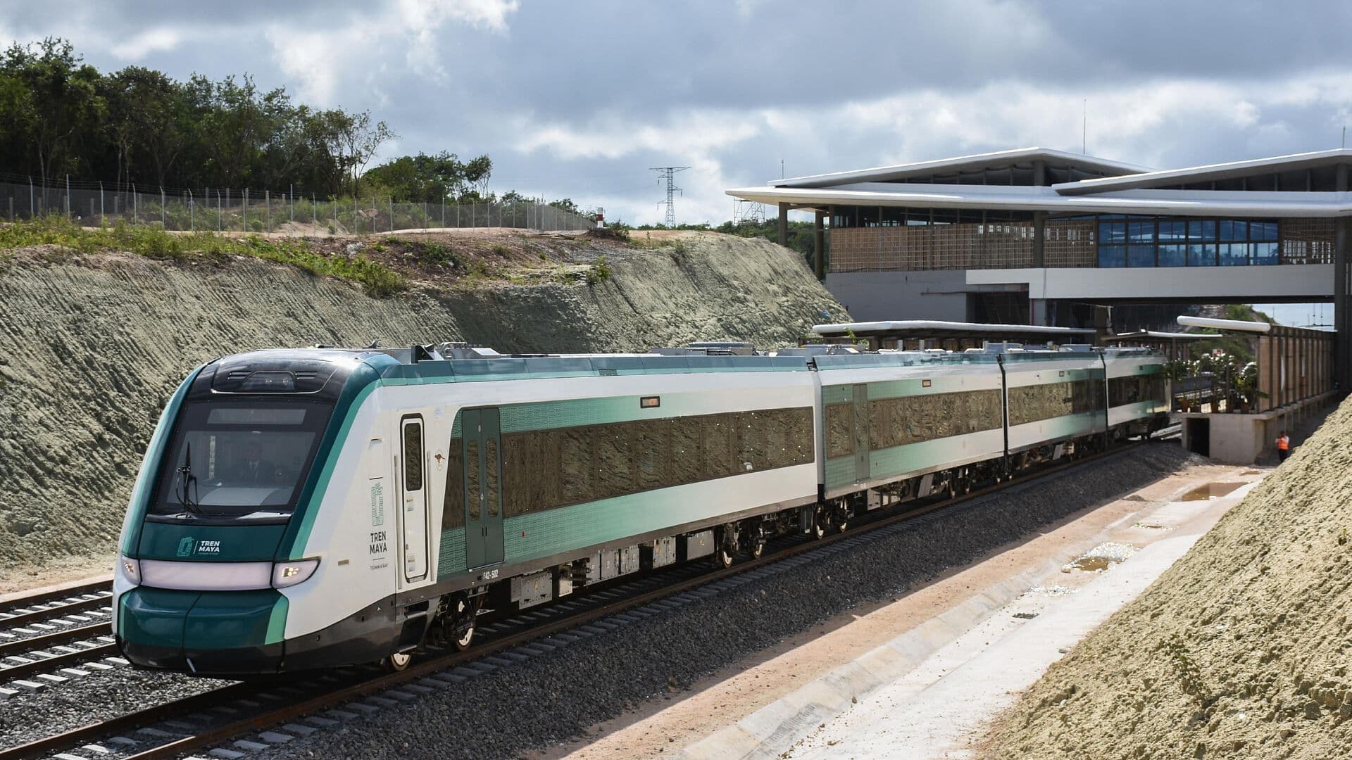 Suspenden Servicio del Tren Maya por Accidente en Campeche; Esto Sabemos