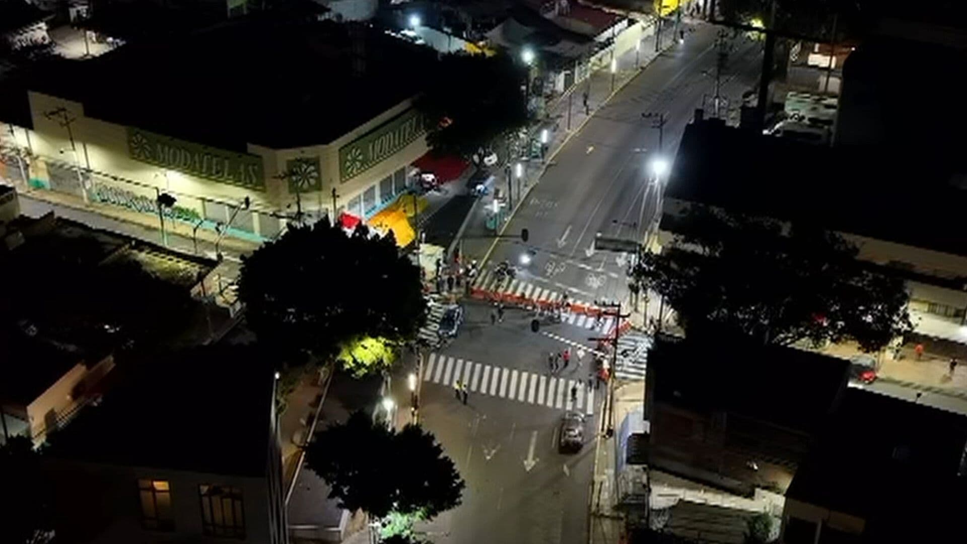 Vecinos Bloquean Ermita Iztapalapa para Denunciar Cambio de Sentido en Calle