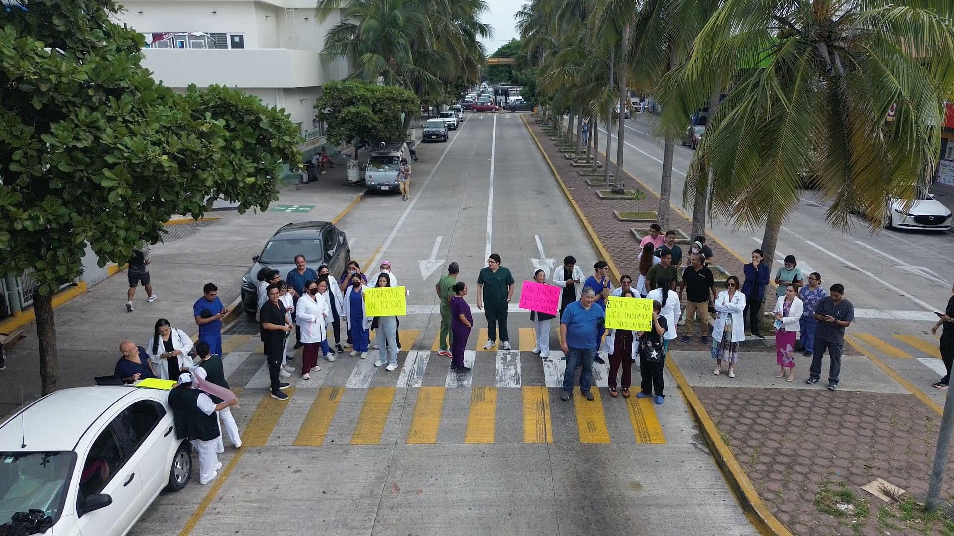 Médicos se Manifiestan por Falta de Insumos en Hospital de Alta Especialidad de Veracruz
