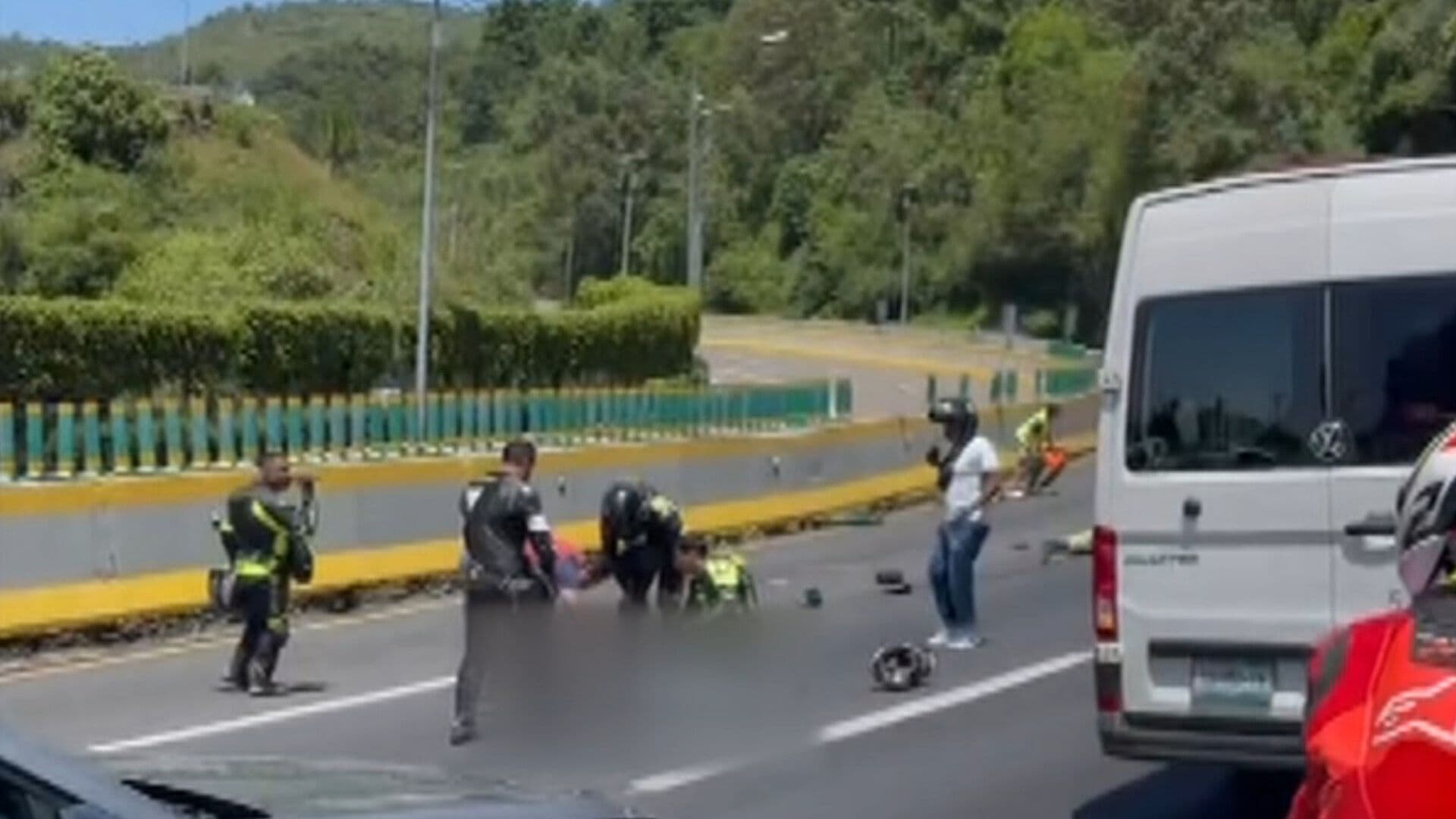 Mueren Dos Personas Que Viajaban en Motocicleta en la Curva La Pera
