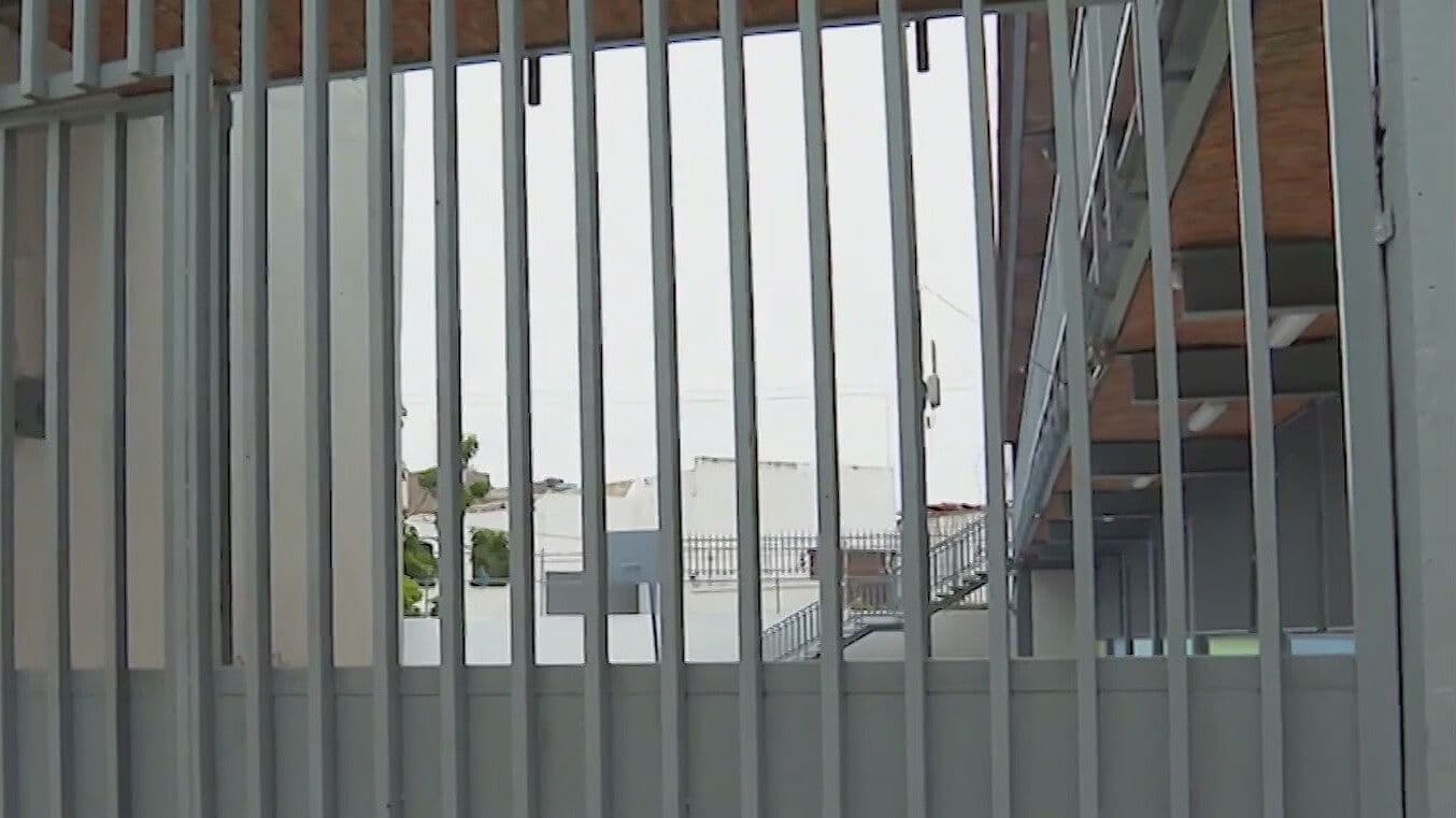 Evacúan a 200 Alumnos por Cortocircuito en una Primaria de Guadalajara
