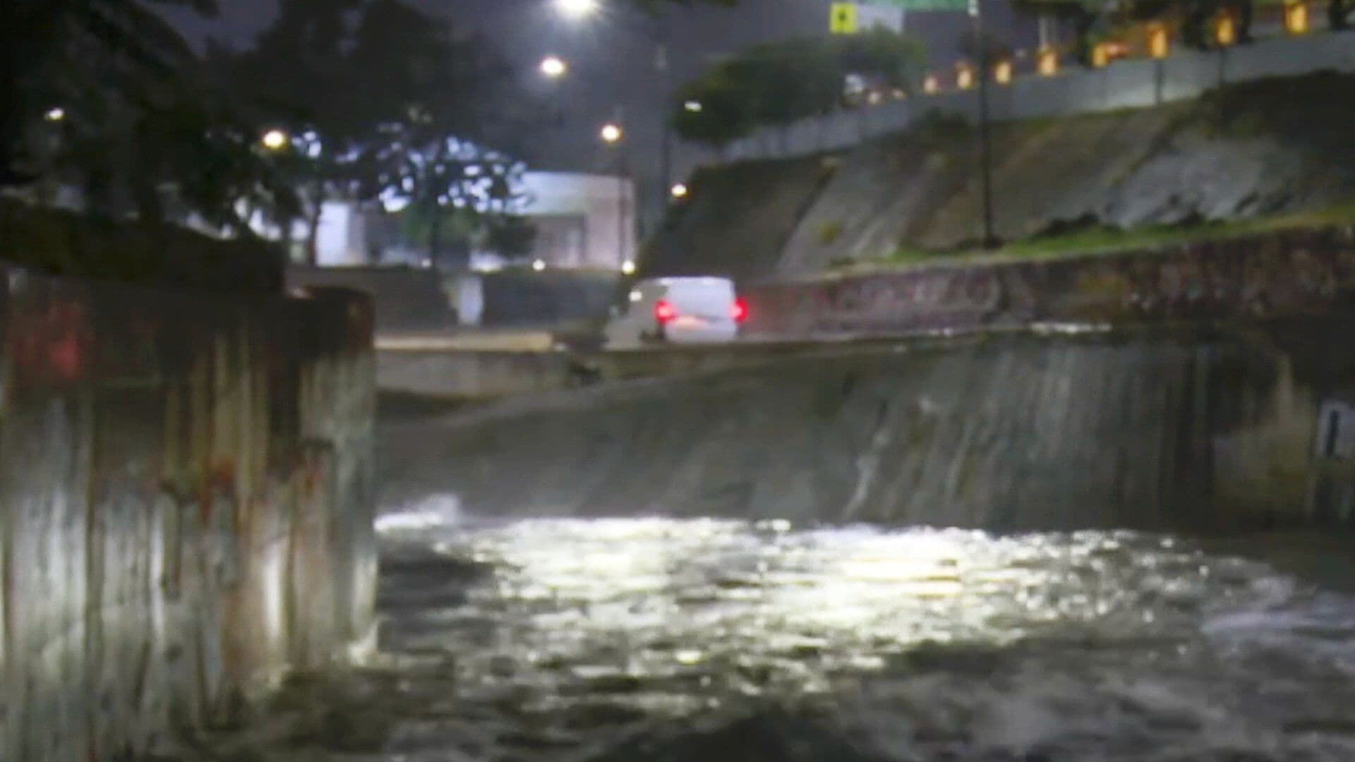 Recientes Lluvias en León Dejan Inundaciones y Fallas Eléctricas en la Ciudad