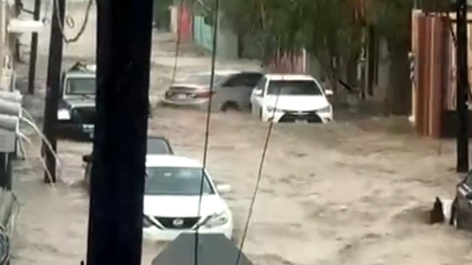 Tormenta Tropical Marie Causa Estragos en Los Cabos, Baja California Sur