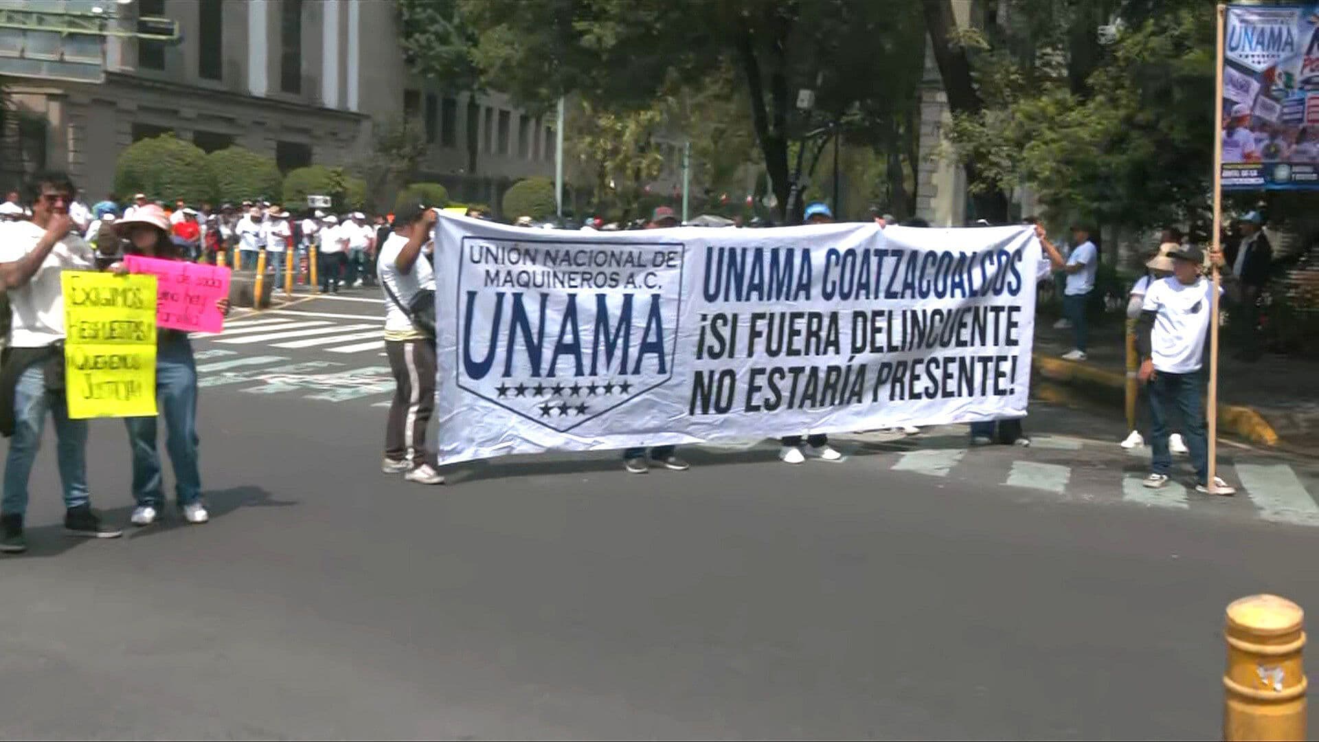 Trabajadores de Máquinas de Juegos de Azar Llegan a Segob y Provocan Cierres en CDMX