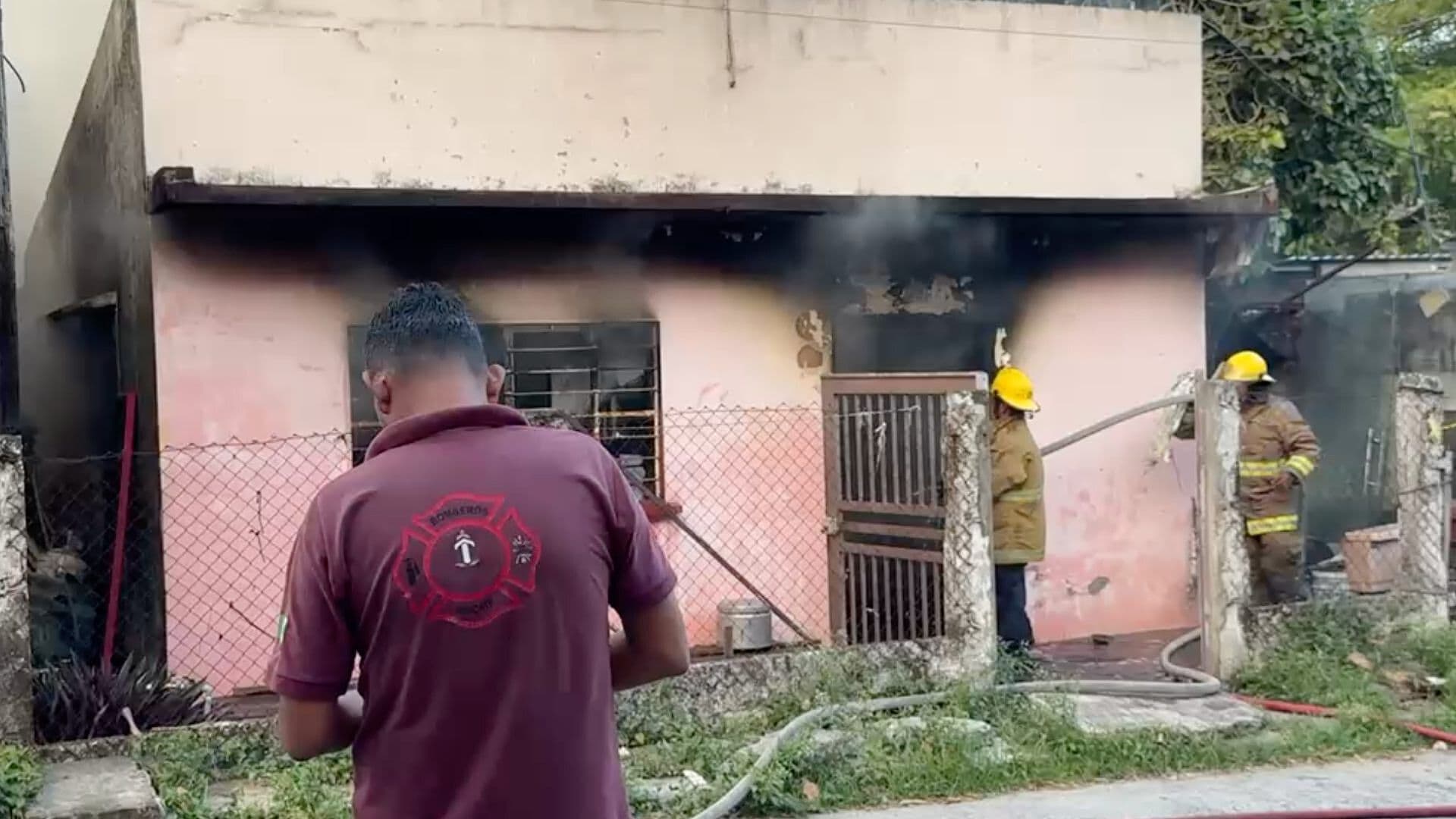 Se Incendia Casa Colonia Anáhuac en Tuxpan Veracruz