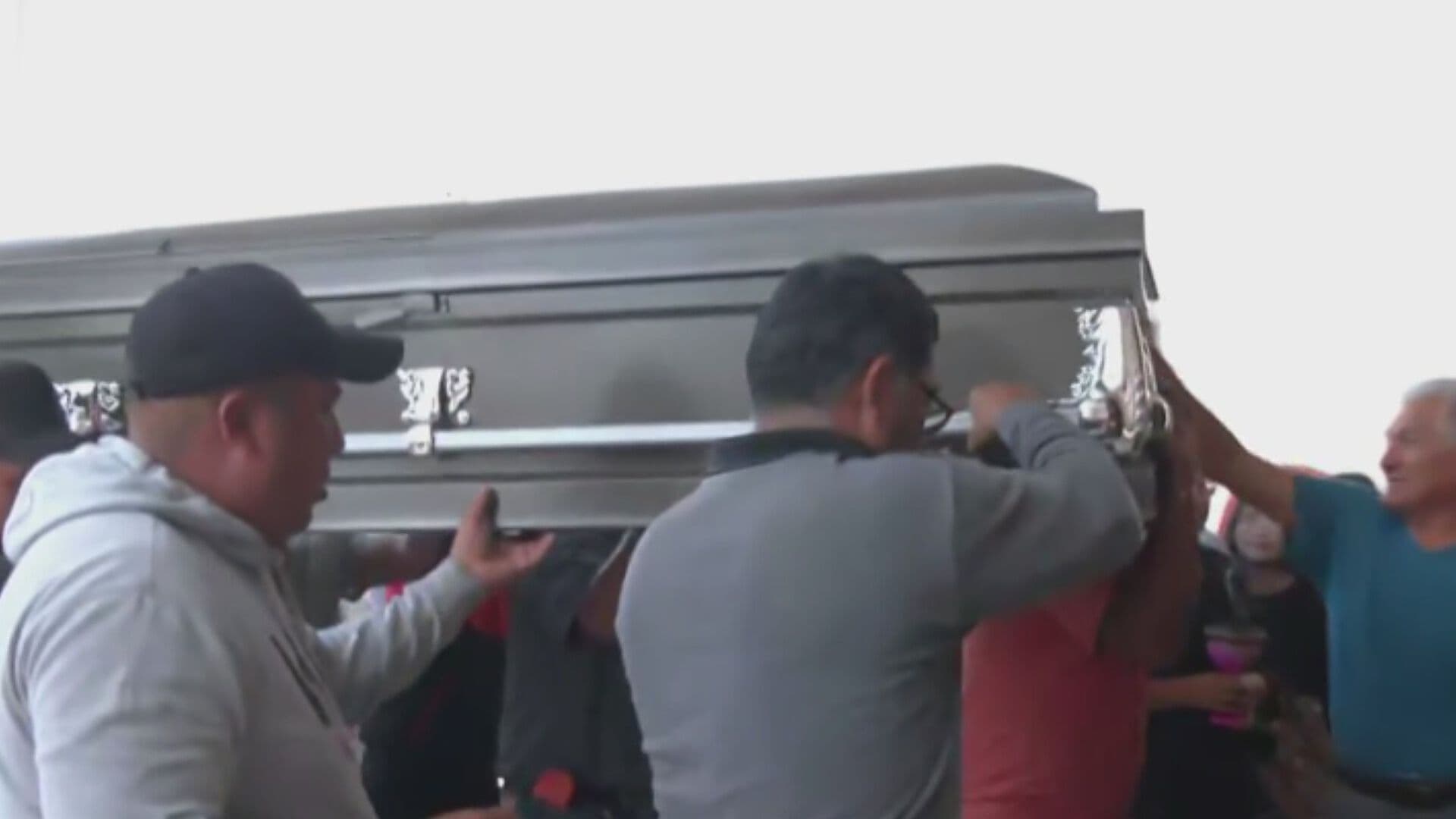 Despiden a Aleyda Romero con Misa y Exigen Justicia por Multihomicidio en Atizapán
