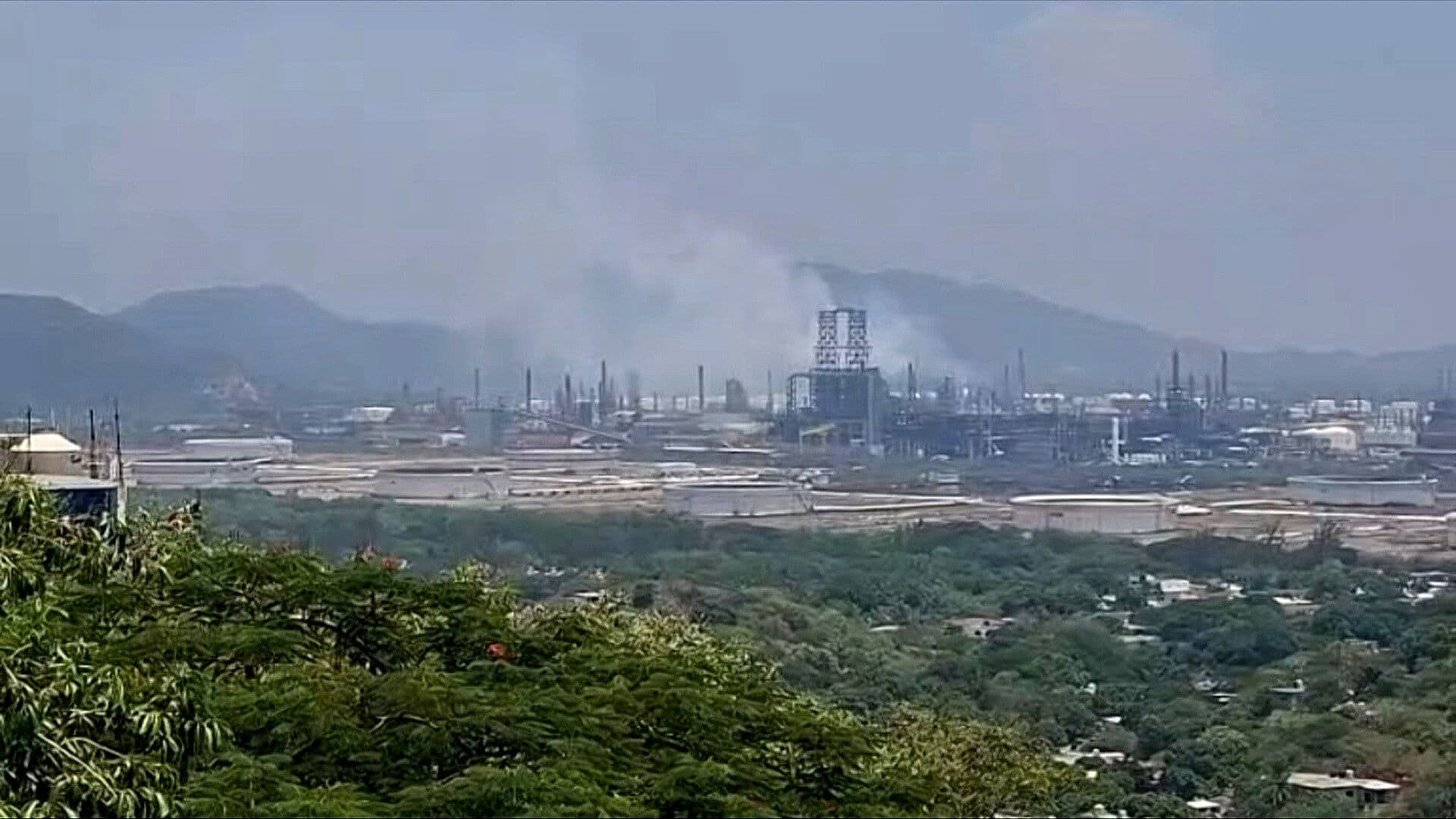Registran Conato de Incendio en Refinería Salina Cruz, Oaxaca