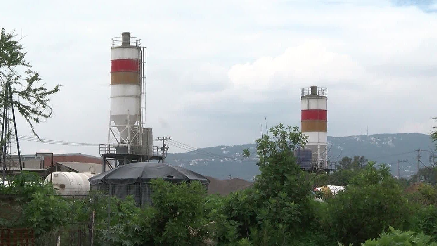 Clausuran Empresa Señalada de Tirar Concreto en el Arroyo Seco en Jalisco