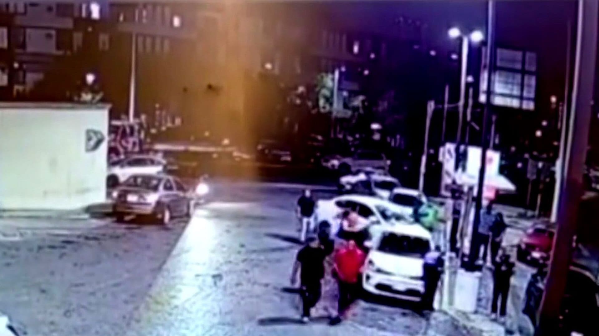 Taxistas Golpean y Rocían con Gas a Tres Conductoras de Aplicación en Monterrey