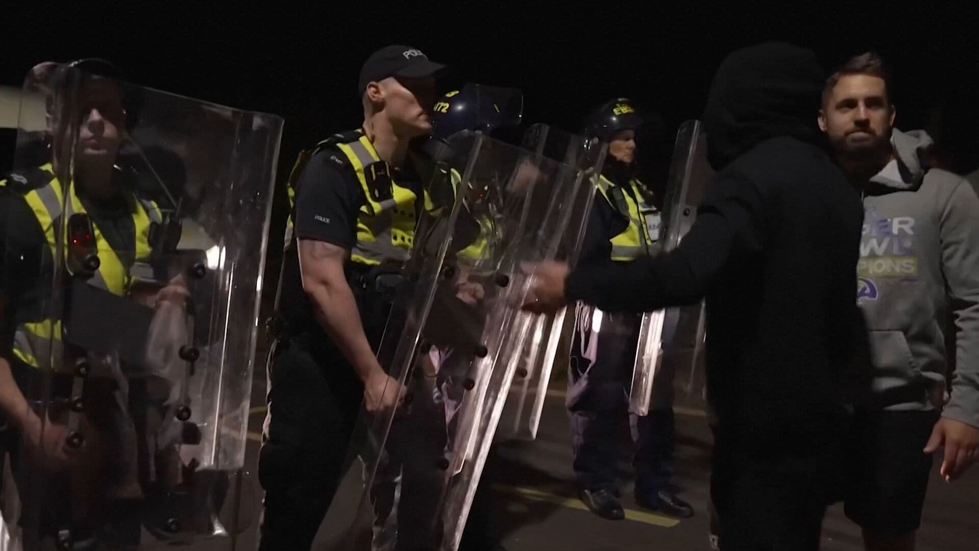 Protesta Anti Migrantes en Reino Unido