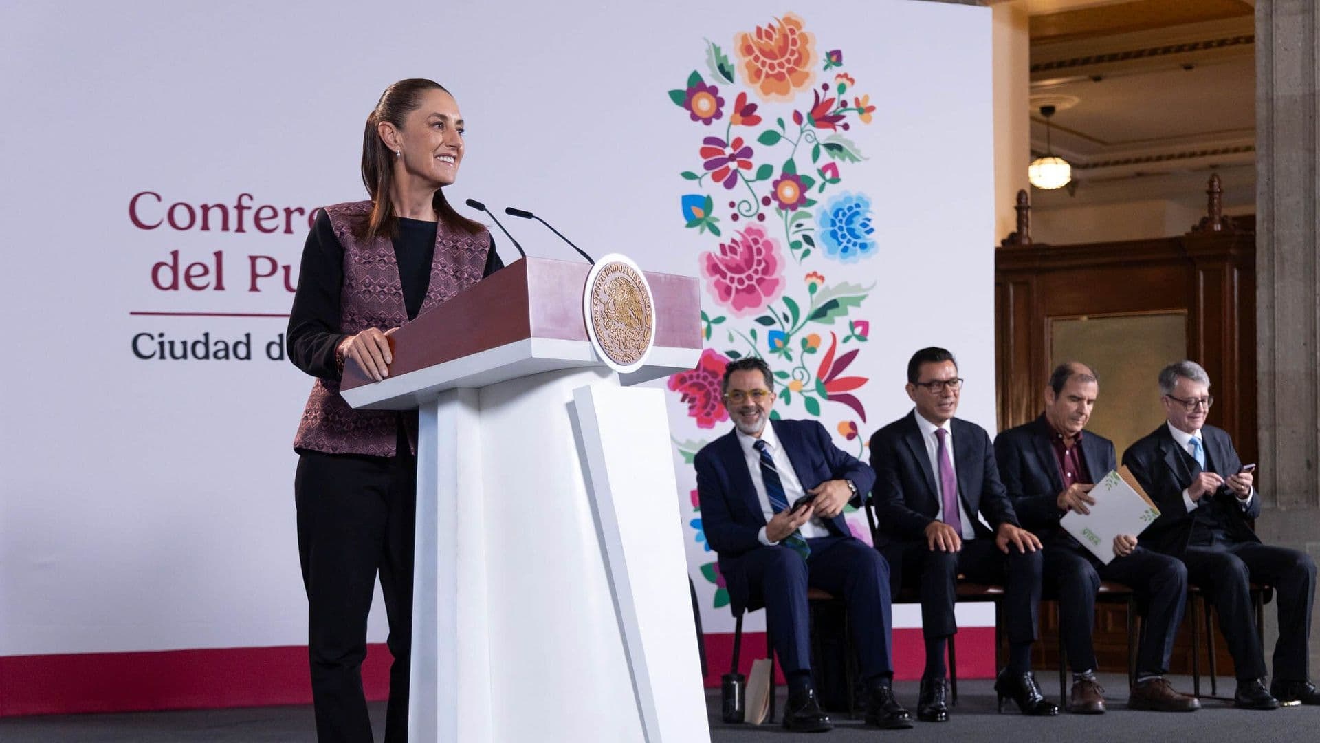 Sheinbaum Defiende Sistema Electoral Mexicano