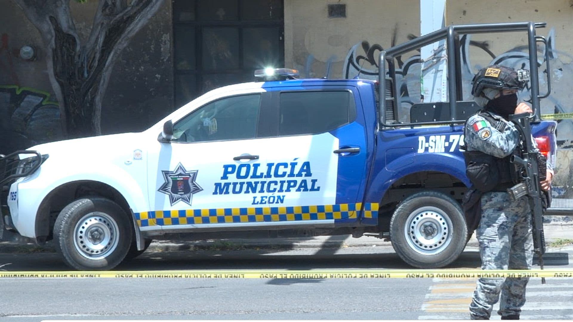 Asesinan a Balazos a Un Hombre Dentro de su Camioneta en San Juan De Dios en León