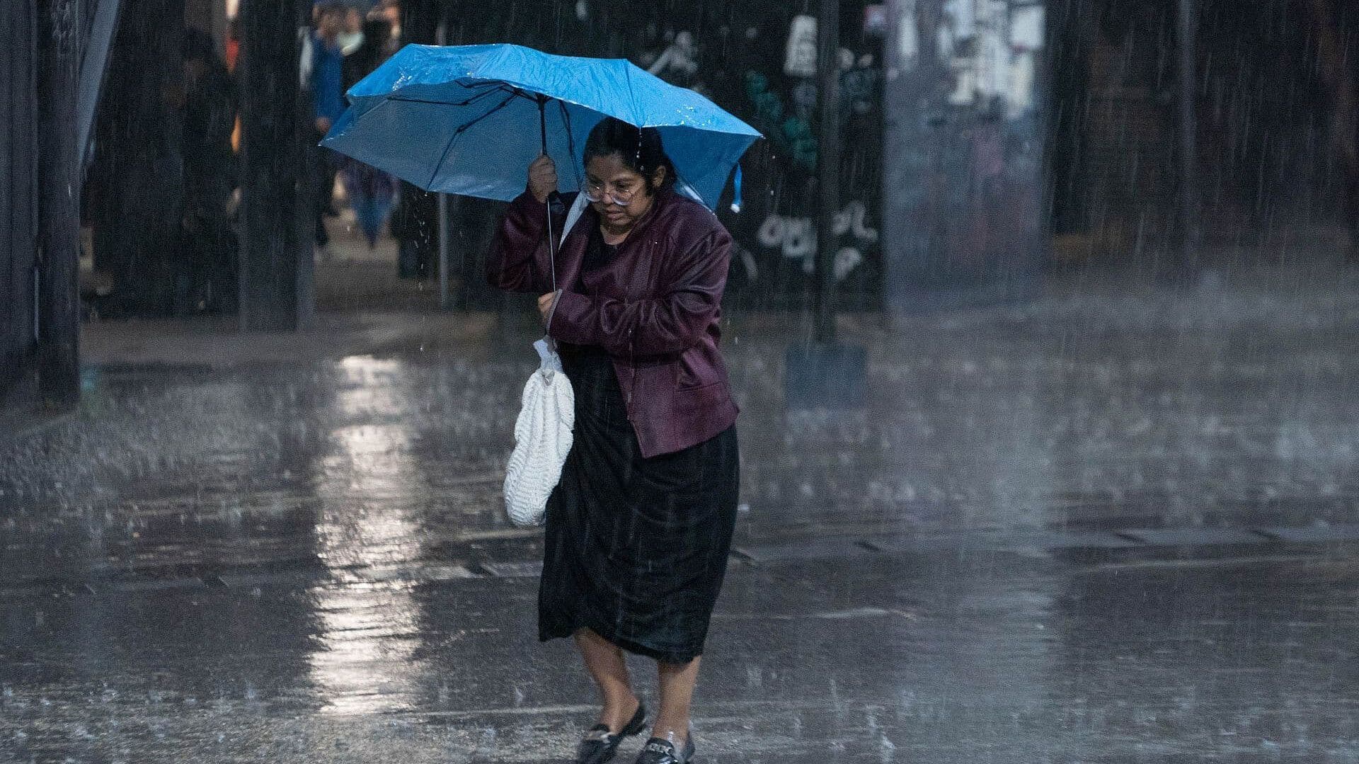Pronostican Lluvias de Muy Fuertes a Intensas en 21 Estados de México Este Lunes