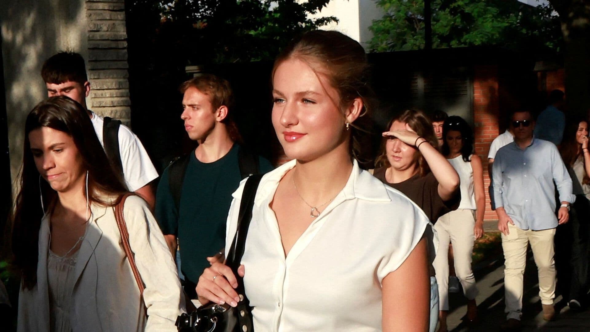 Reciben a la Princesa Leonor en Su Primer Día de Clases en la Universidad Carlos III
