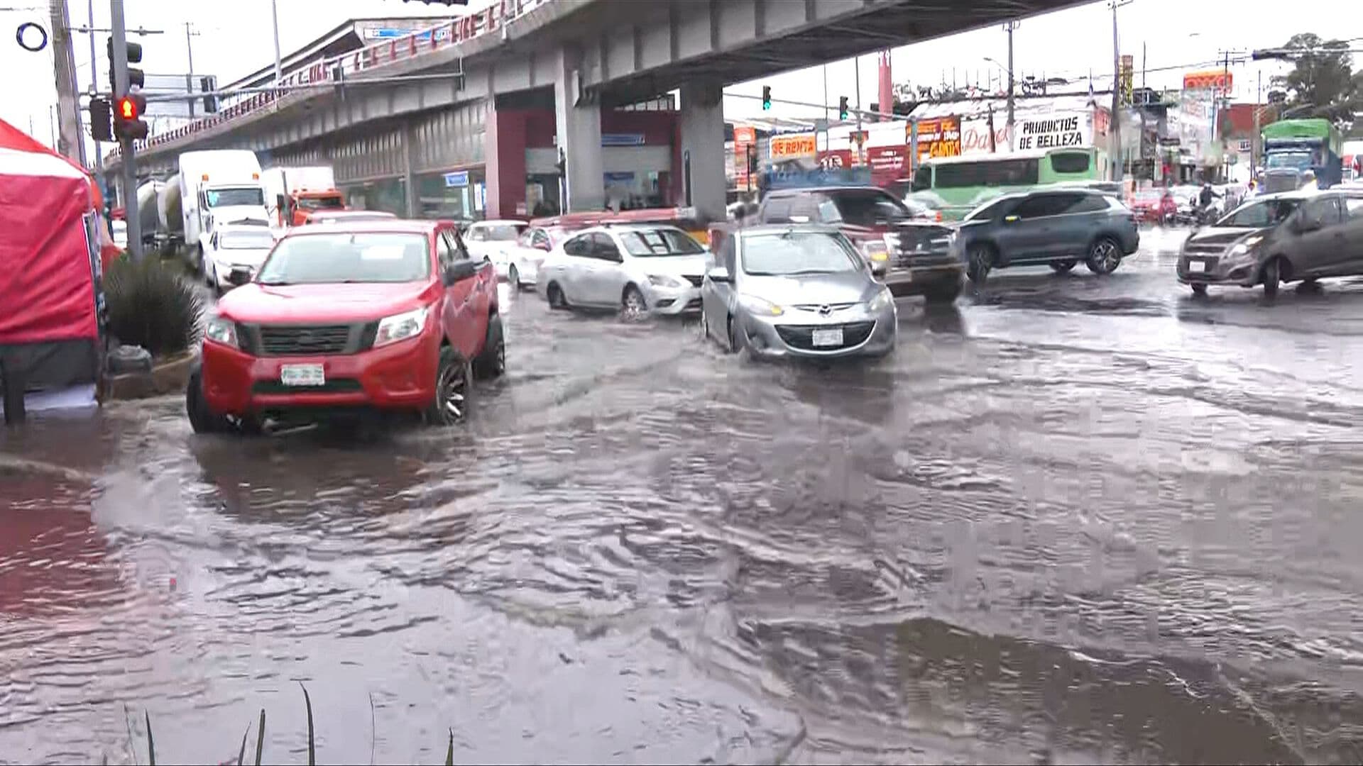 Llueve al Oriente de CDMX: Reportan Encharcamiento en la Ermita-Iztapalapa