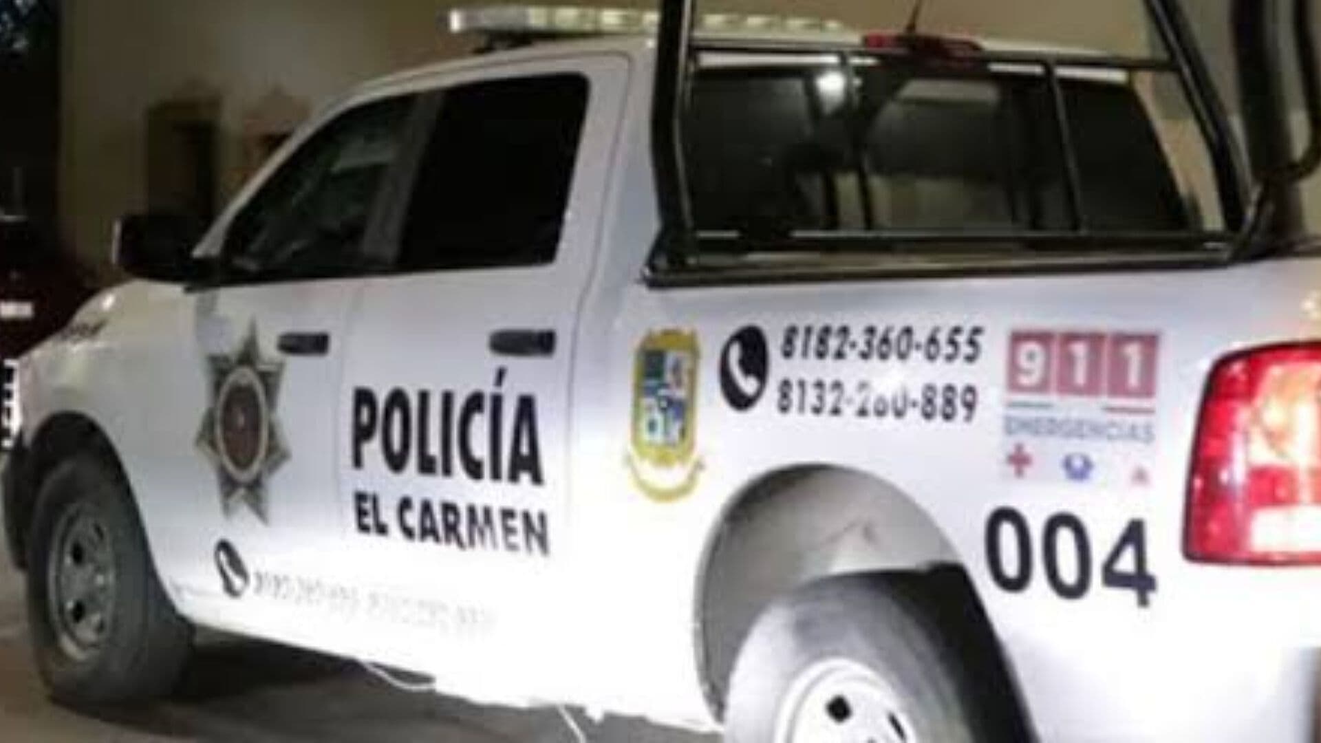 Riña Entre Vecinos y Policías Deja Tres Oficiales Lesionados en El Carmen