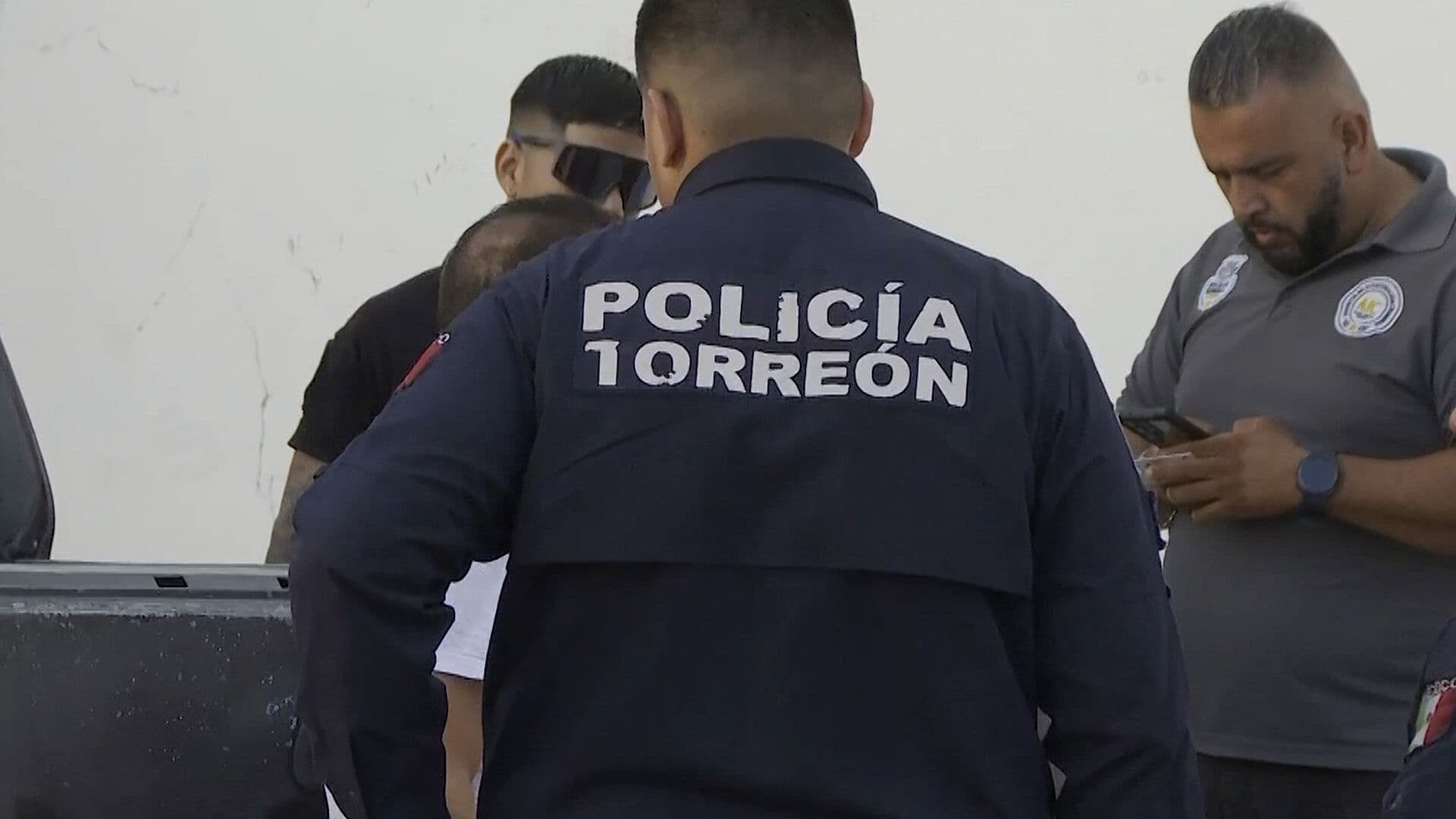 Hallan a Hombre Inconsciente Dentro de Camioneta en Torreón, Coahuila