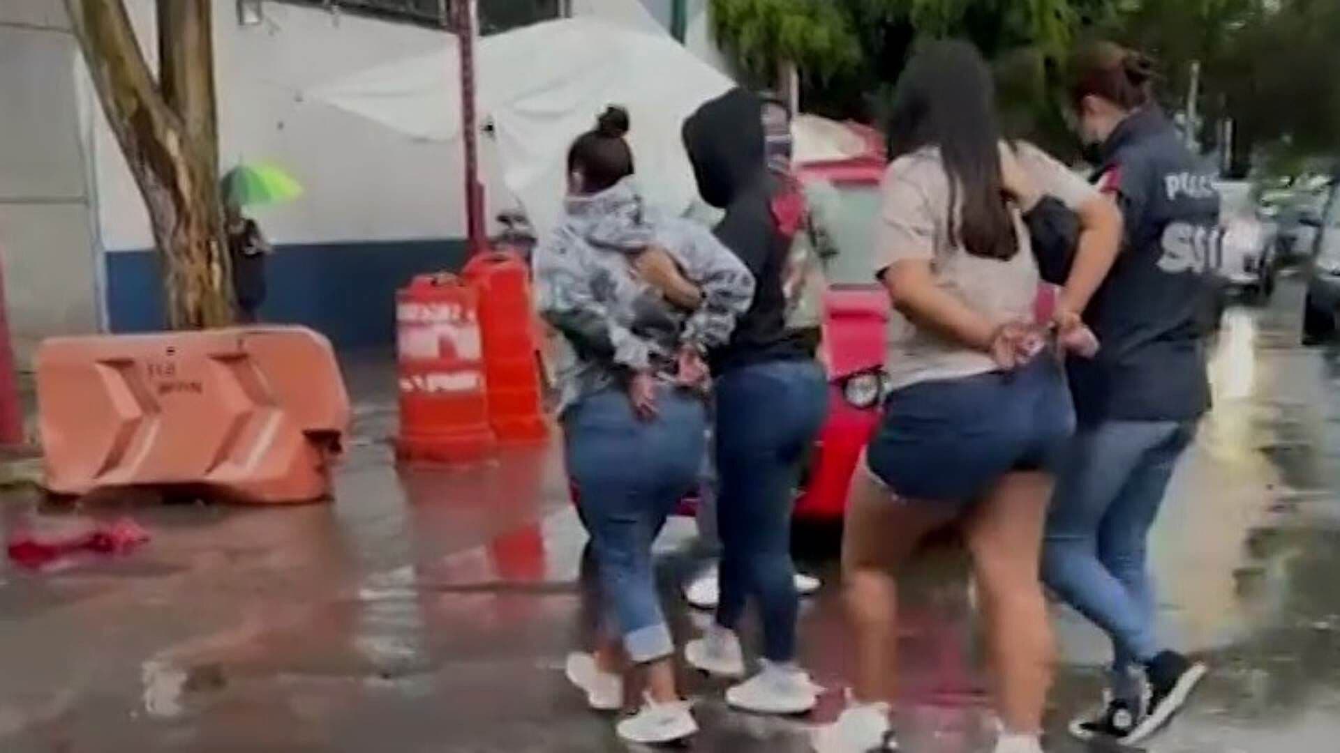 Detienen a 3 Personas con Múltiples Dosis de Droga en la Colonia Morelos